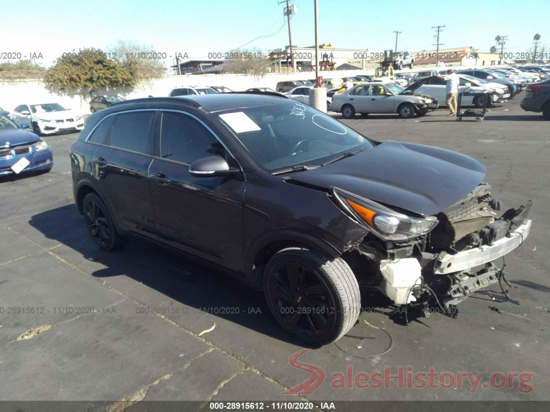 KNDCC3LC9J5160619 2018 KIA NIRO