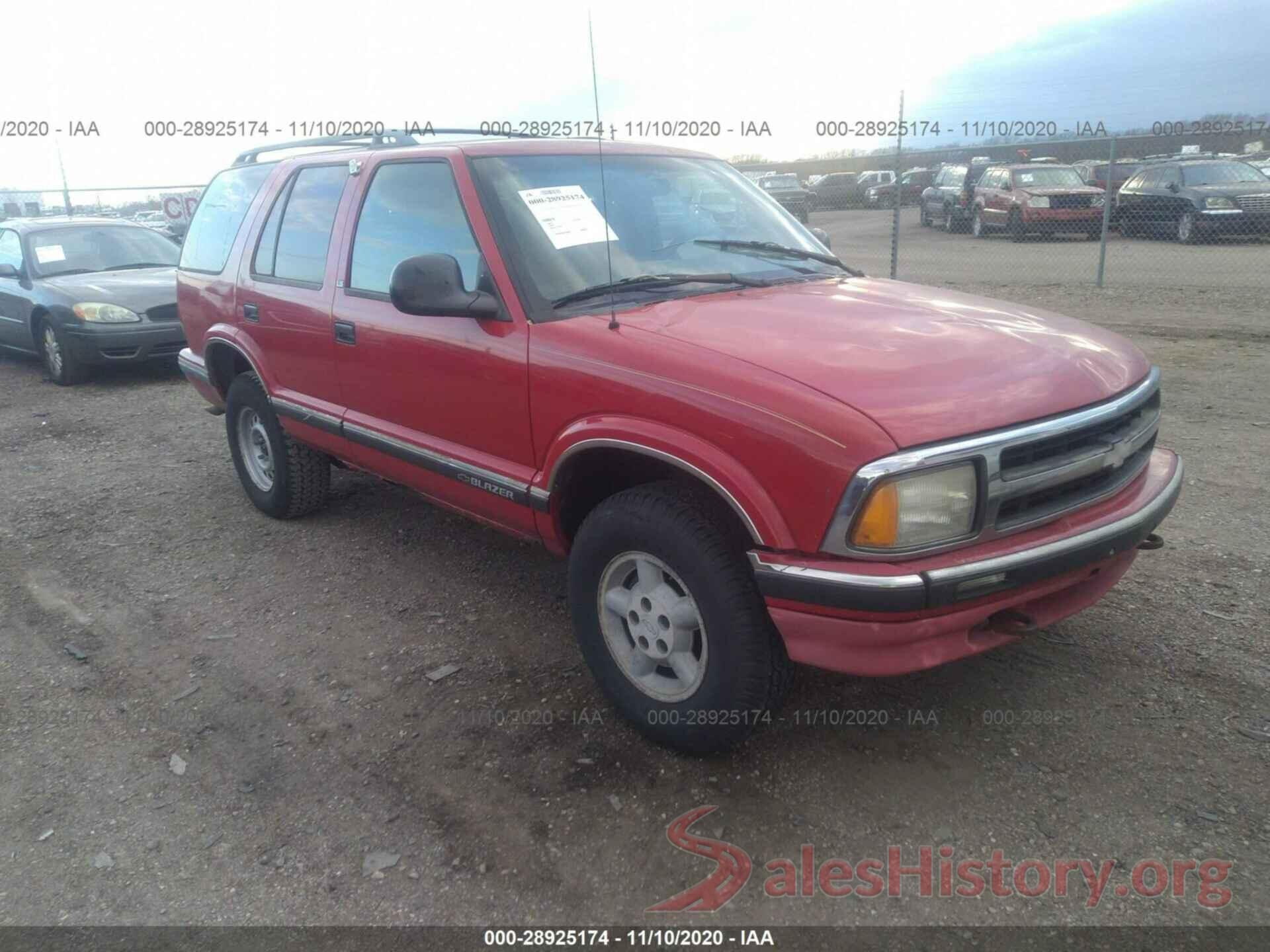 1GNDT13W7VK221502 1997 CHEVROLET BLAZER