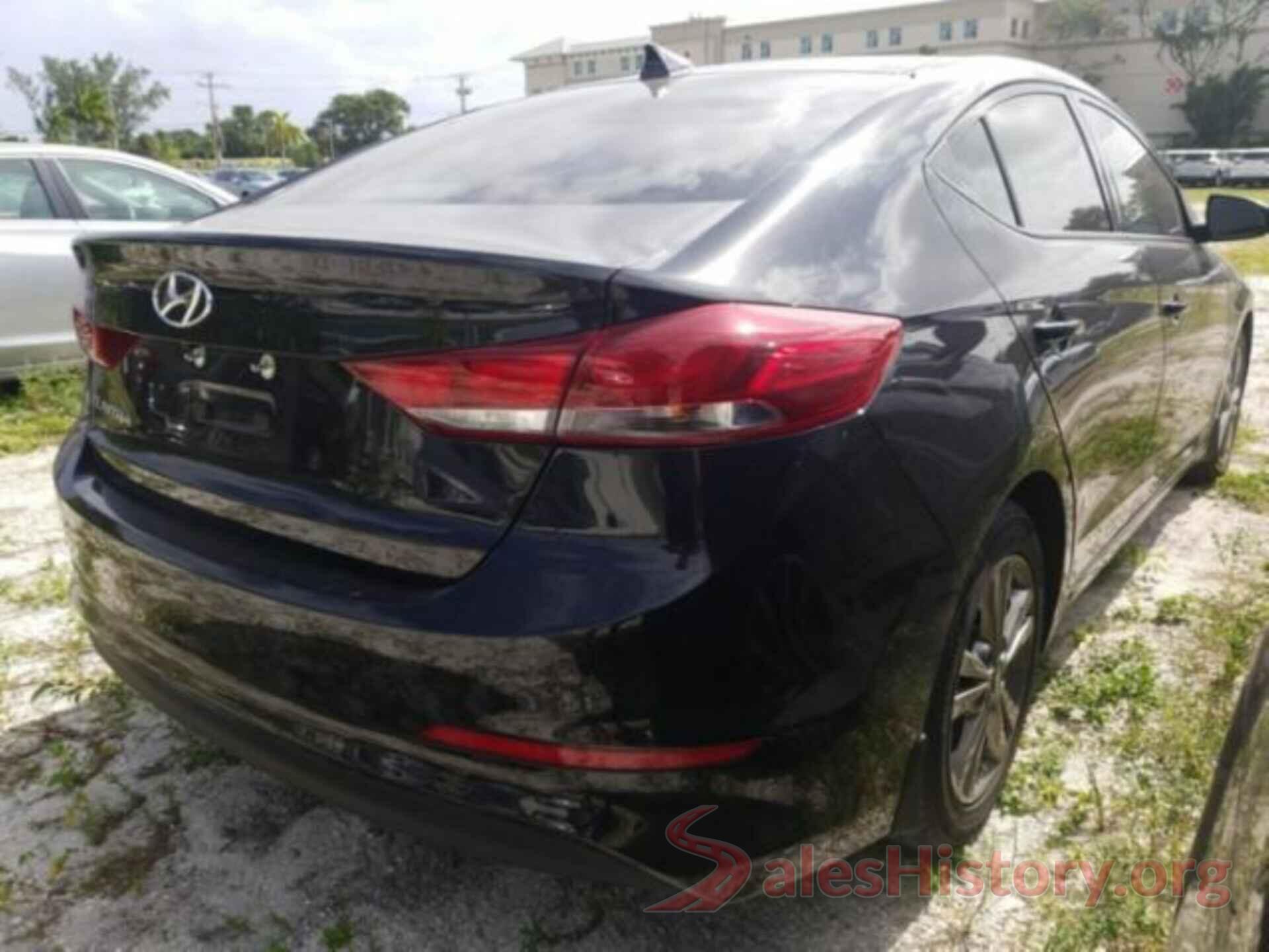 5NPD84LF2JH256839 2018 HYUNDAI ELANTRA