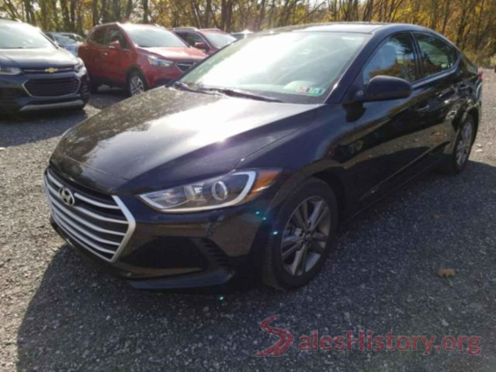 5NPD84LF8JH262581 2018 HYUNDAI ELANTRA