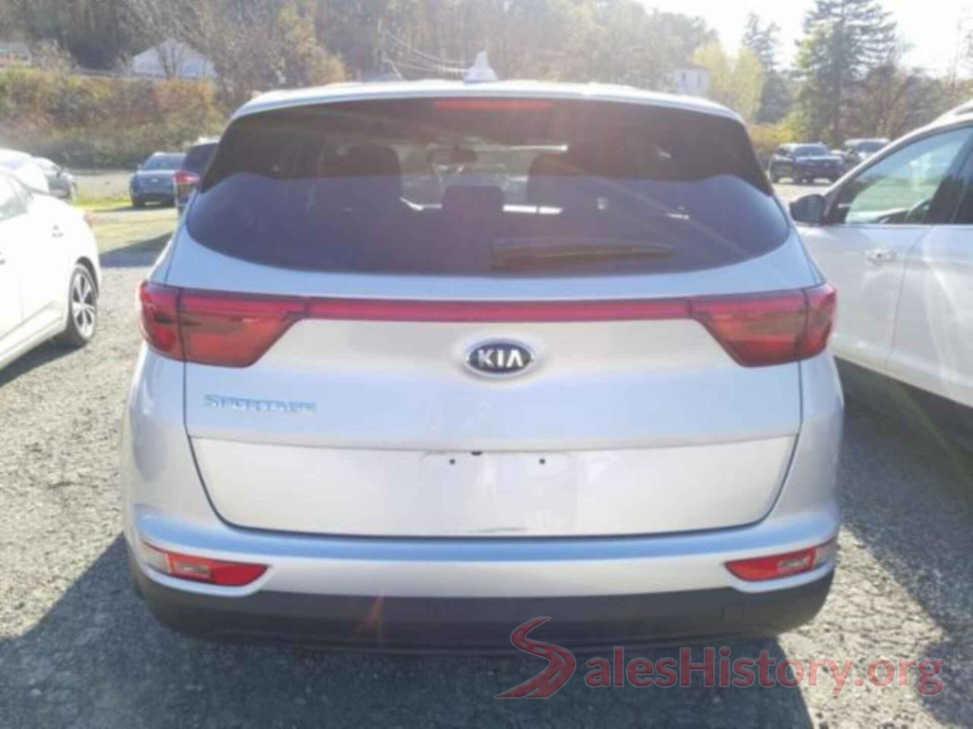 KNDPMCAC9J7398041 2018 KIA SPORTAGE