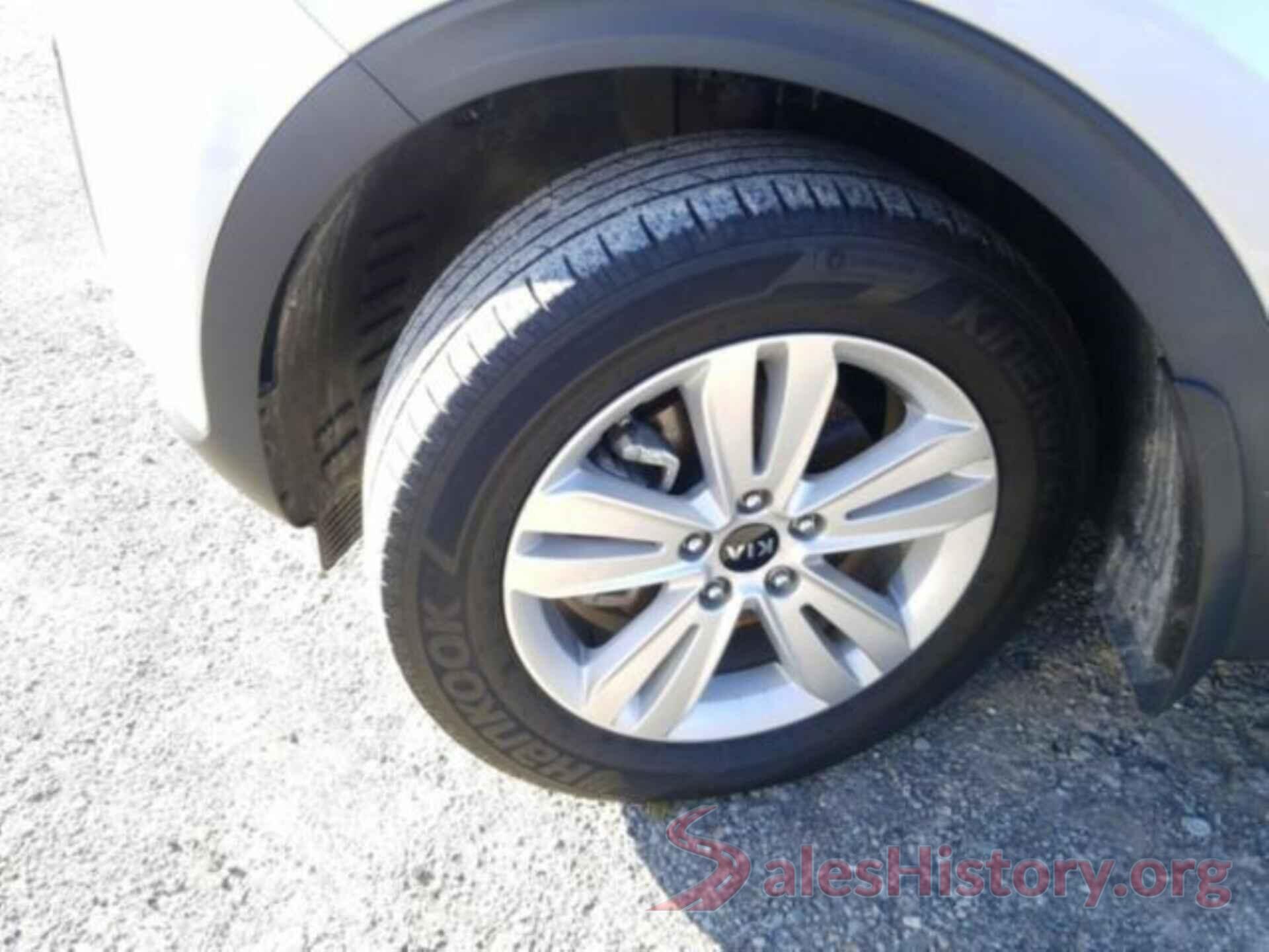 KNDPMCAC9J7398041 2018 KIA SPORTAGE