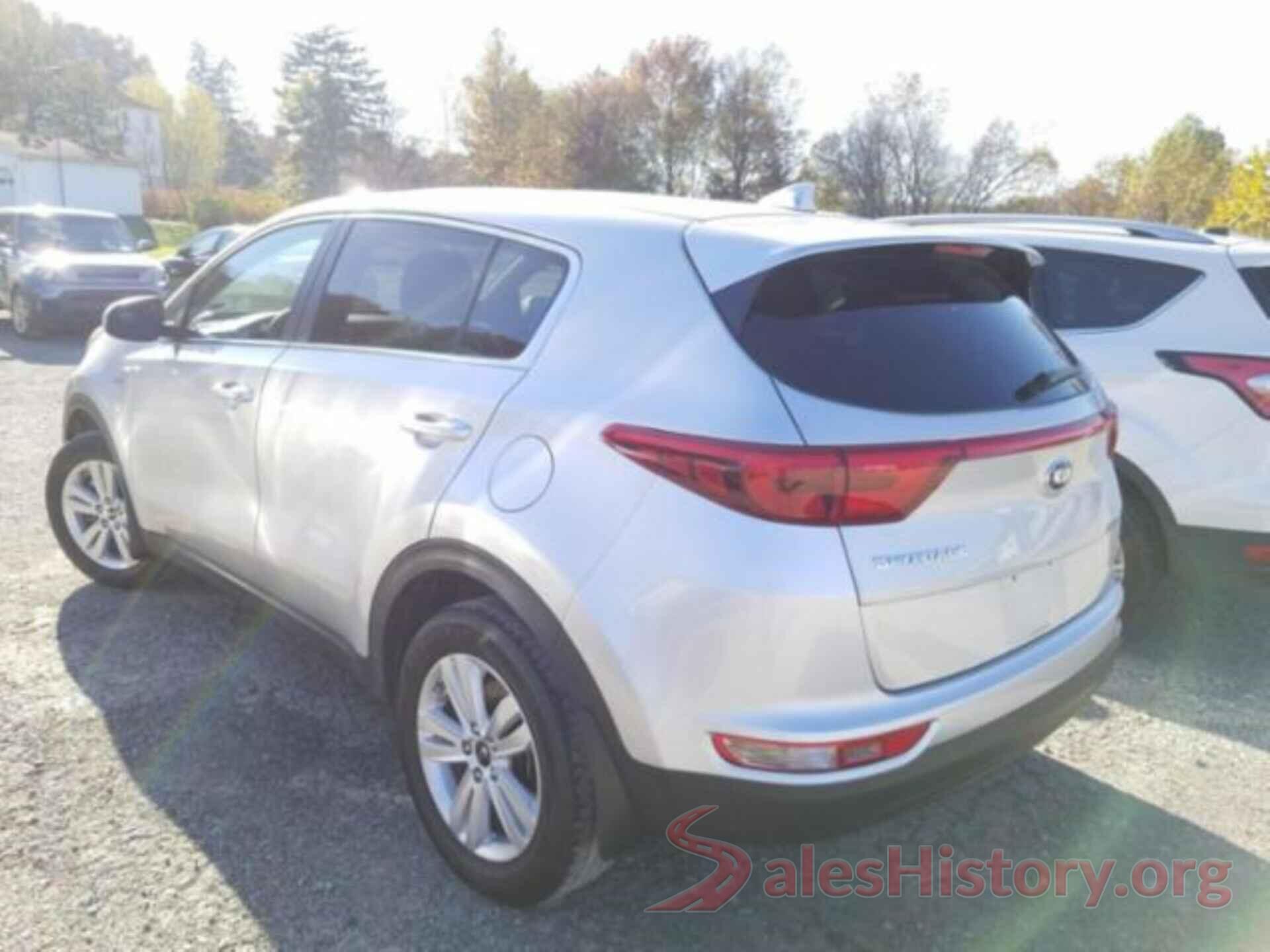 KNDPMCAC9J7398041 2018 KIA SPORTAGE