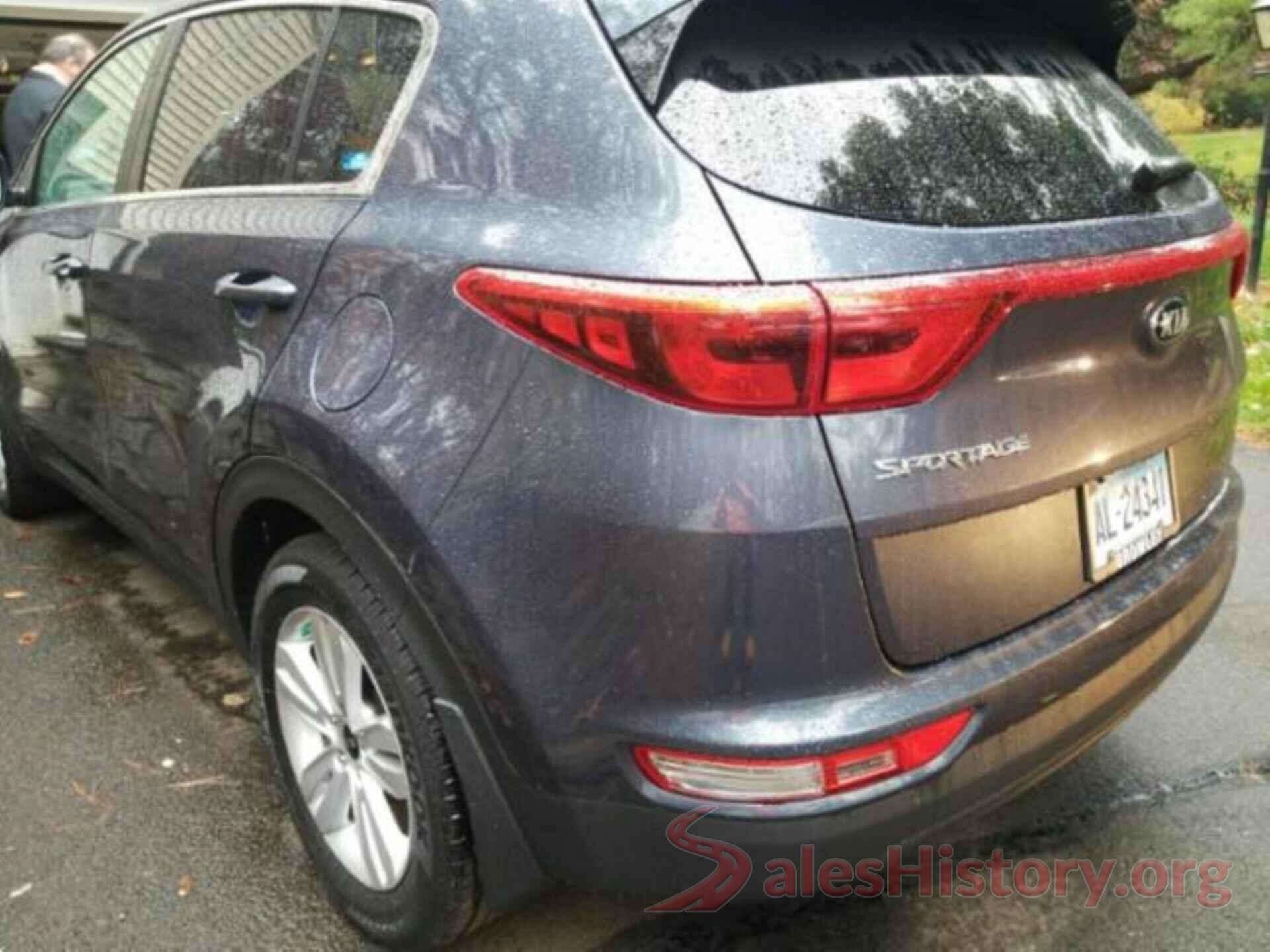 KNDPMCAC9J7377061 2018 KIA SPORTAGE