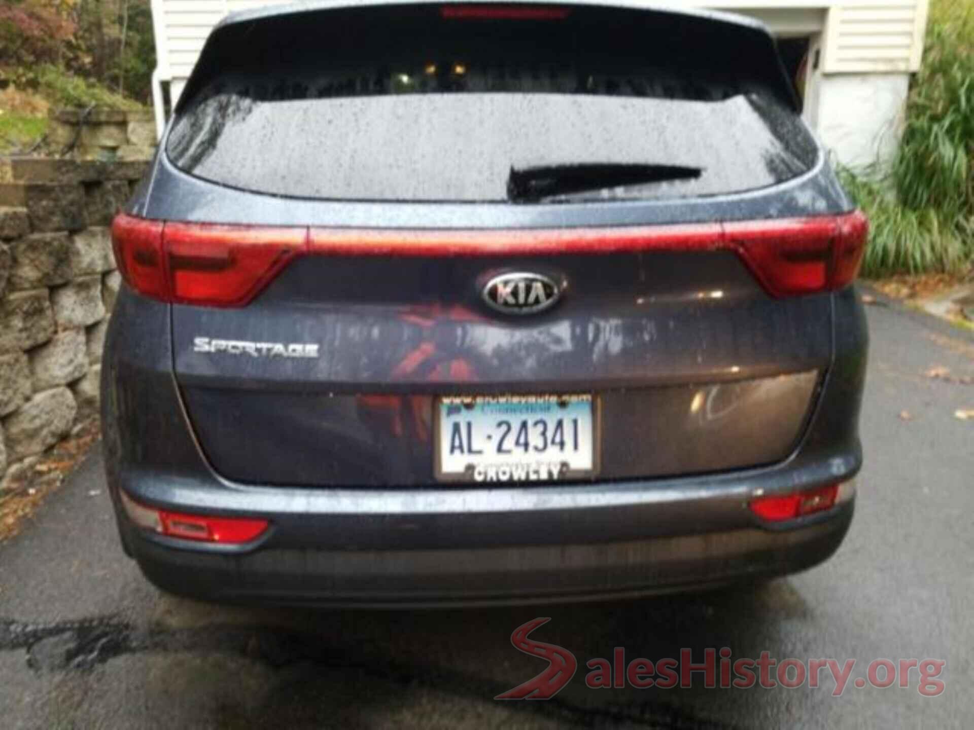 KNDPMCAC9J7377061 2018 KIA SPORTAGE