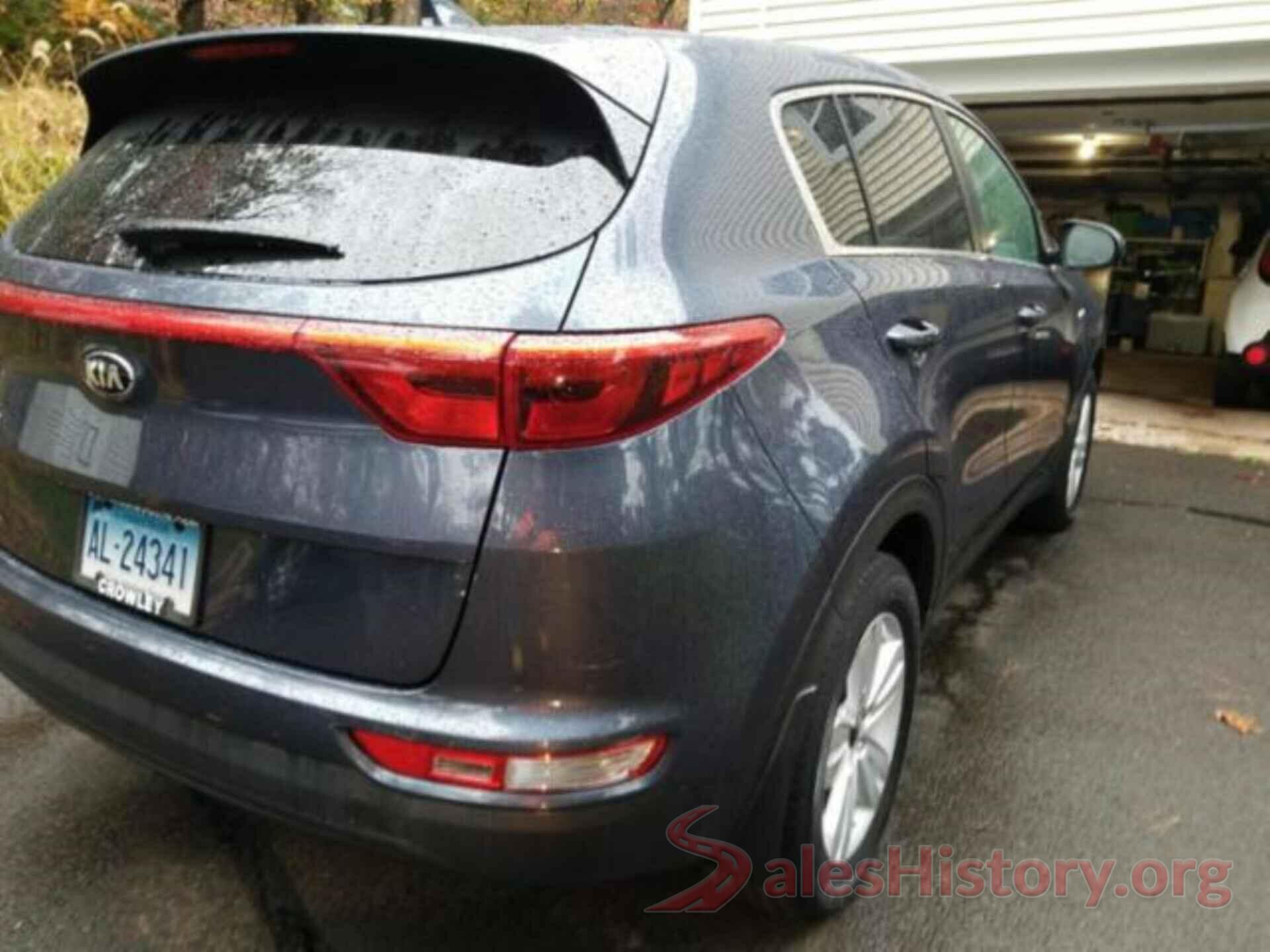 KNDPMCAC9J7377061 2018 KIA SPORTAGE