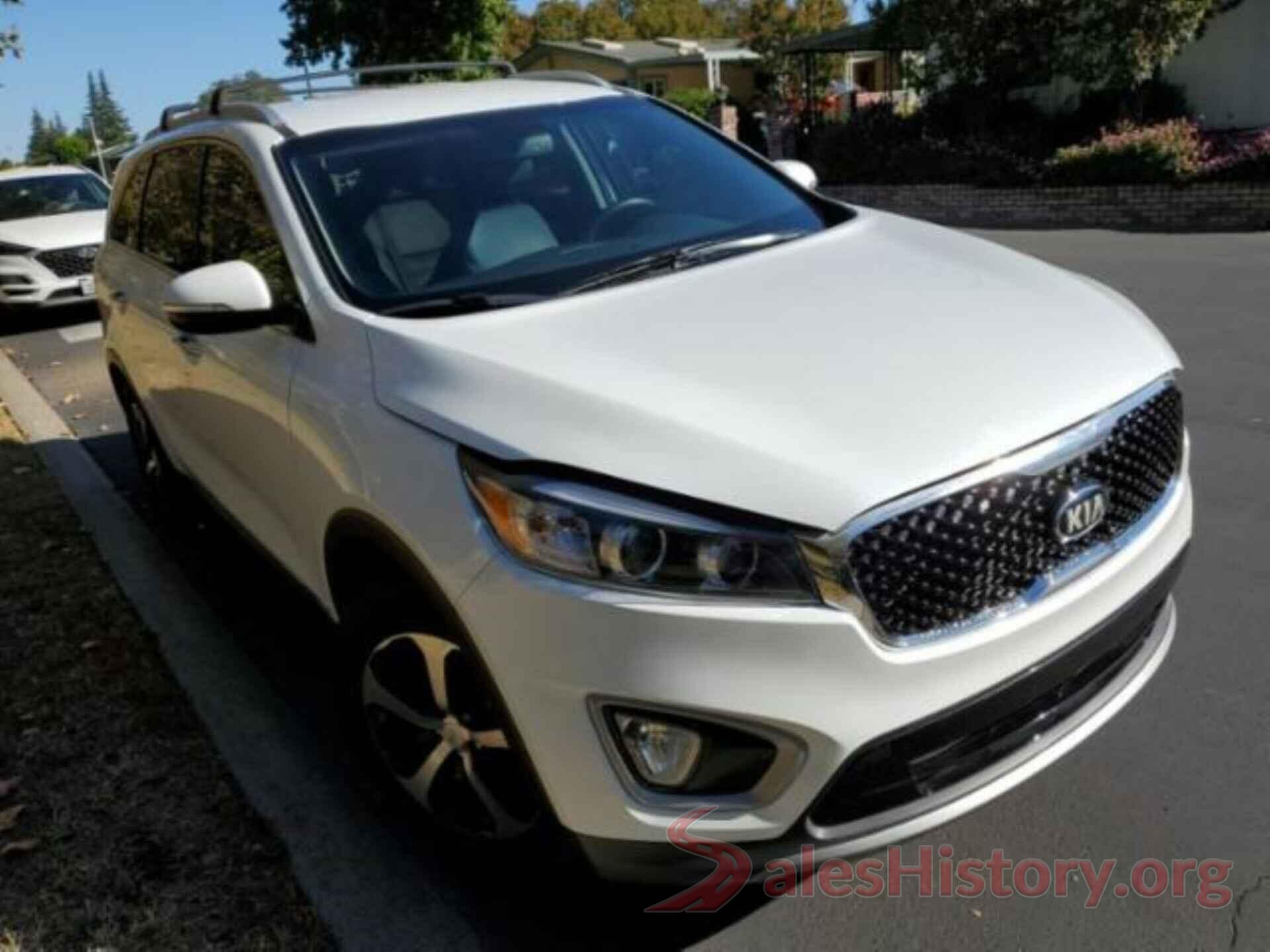 5XYPHDA57JG364579 2018 KIA SORENTO