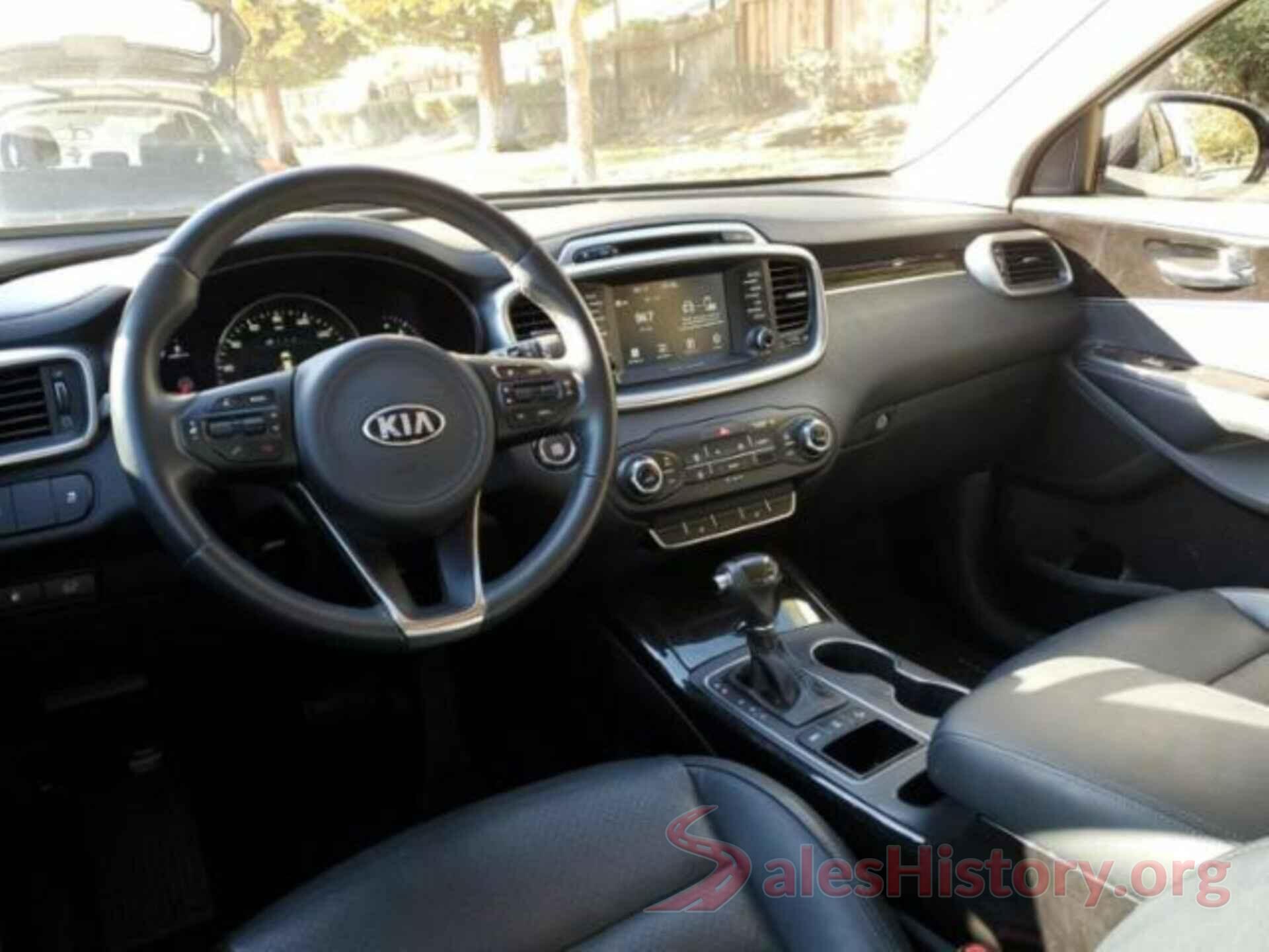 5XYPHDA57JG364579 2018 KIA SORENTO