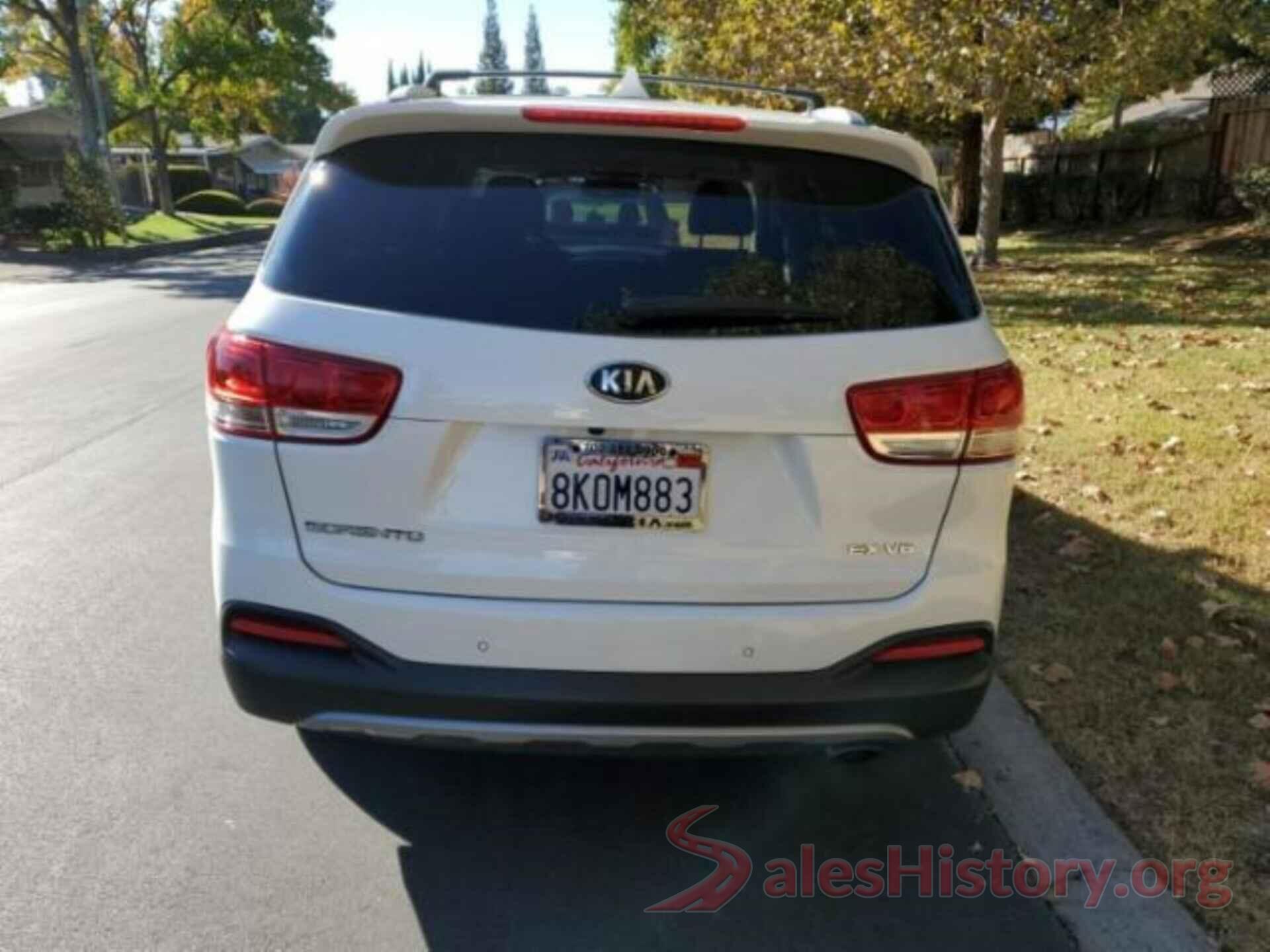 5XYPHDA57JG364579 2018 KIA SORENTO