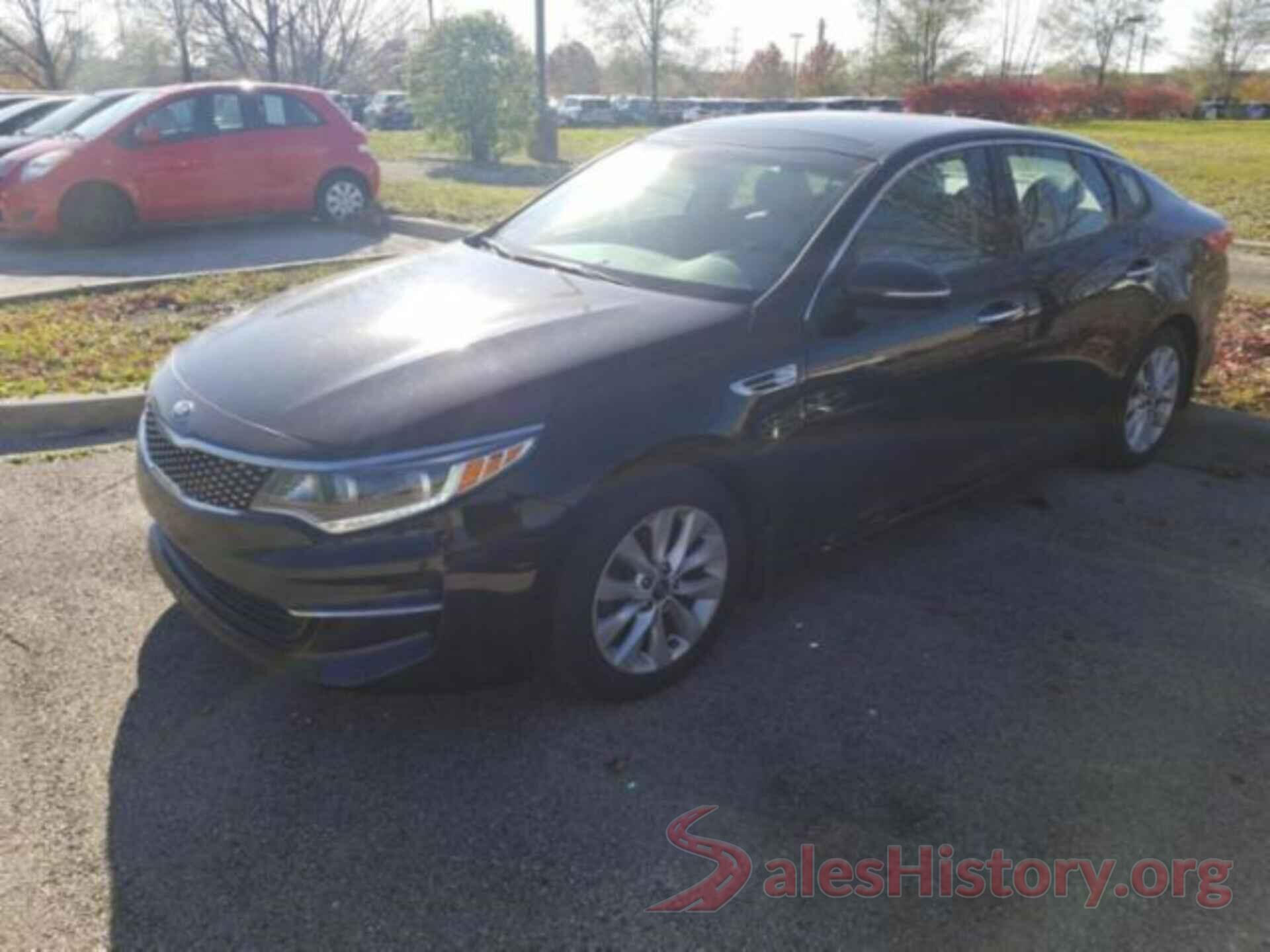 5XXGU4L33HG143650 2017 KIA OPTIMA