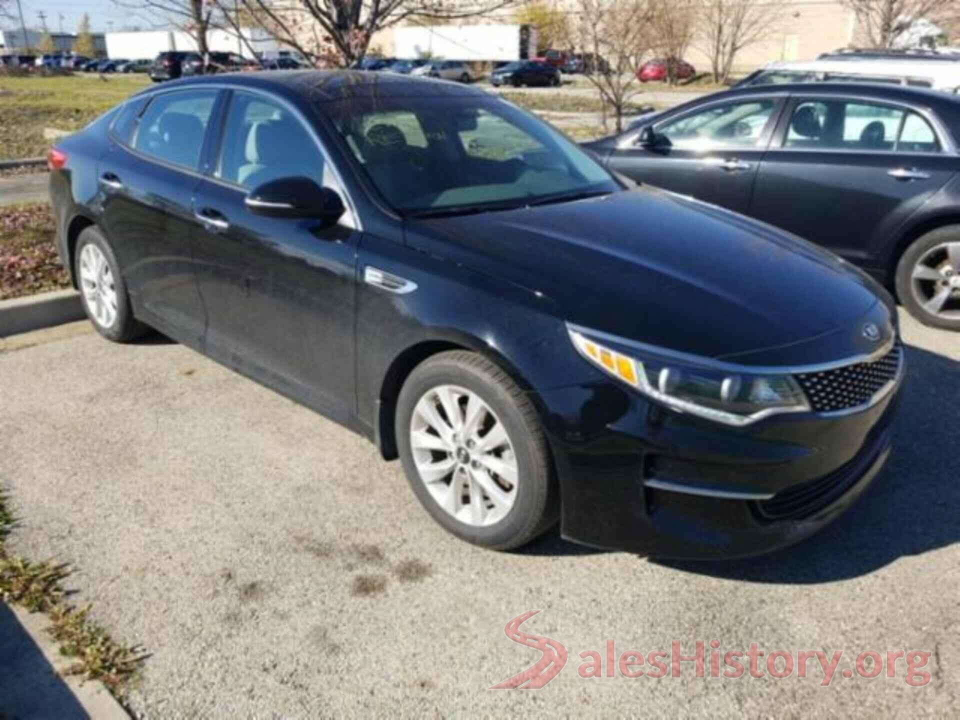 5XXGU4L33HG143650 2017 KIA OPTIMA