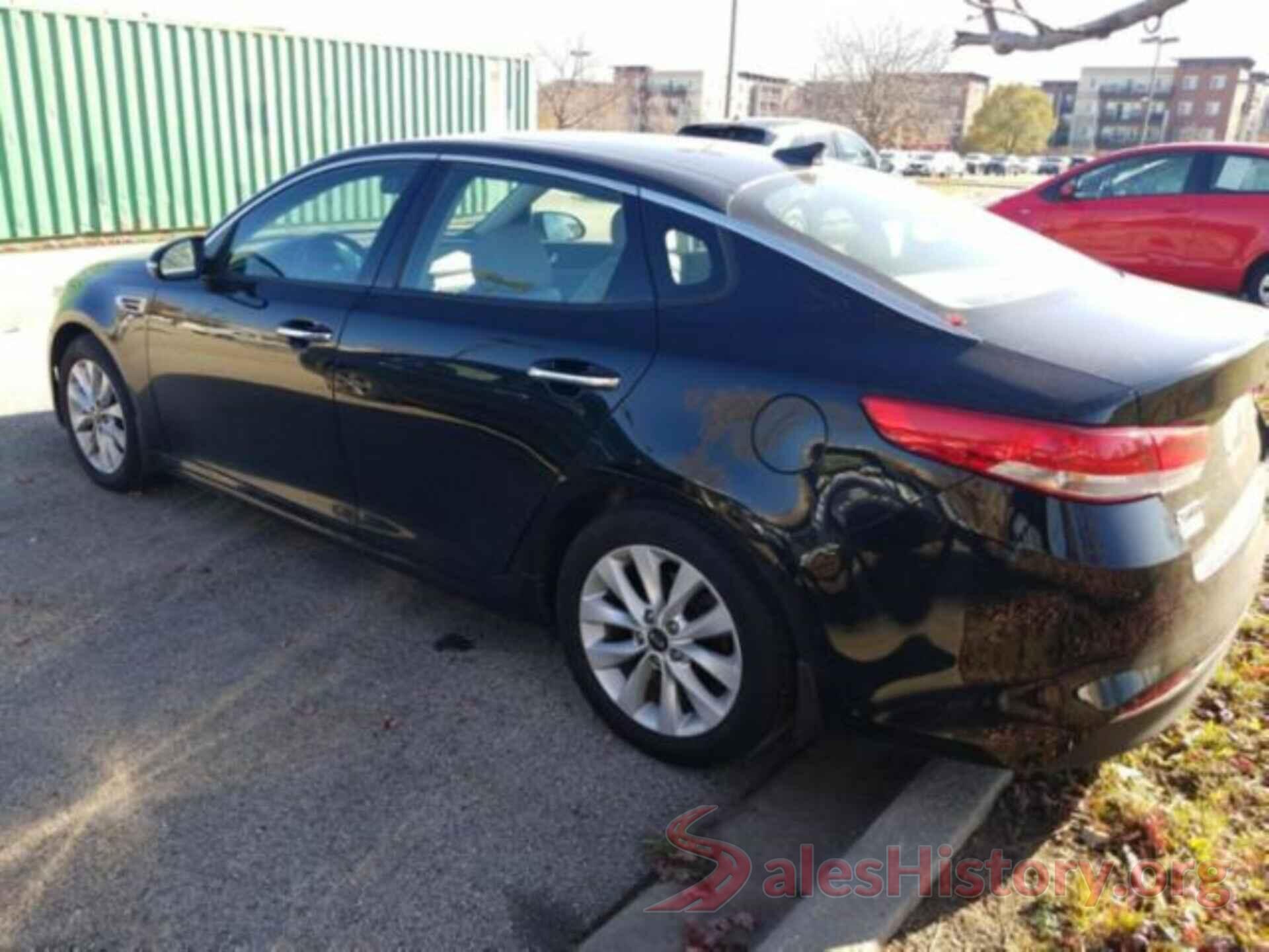 5XXGU4L33HG143650 2017 KIA OPTIMA