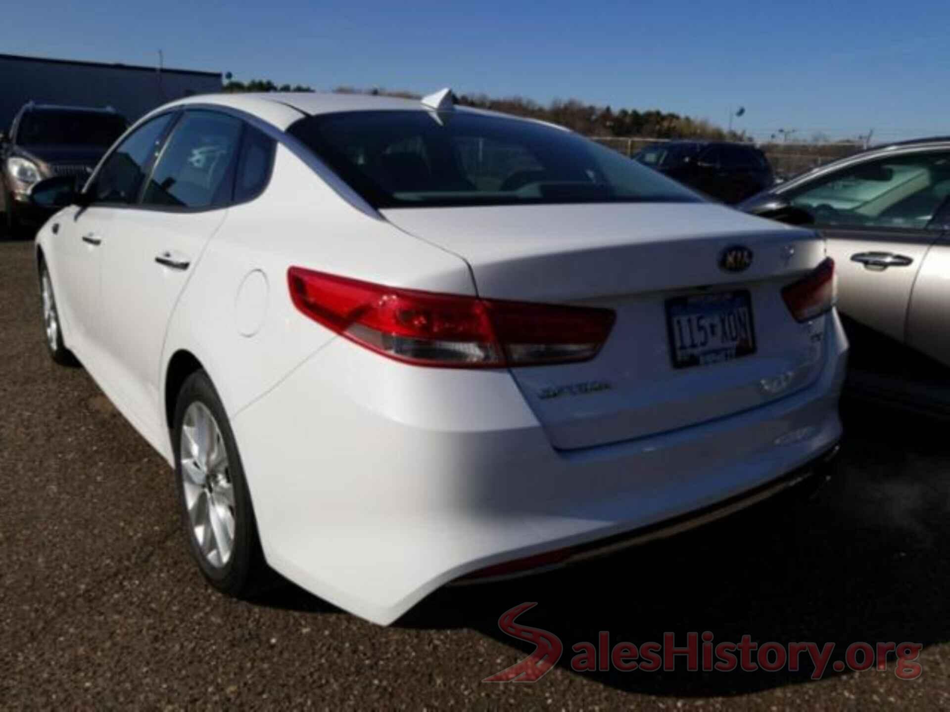 5XXGU4L30HG157795 2017 KIA OPTIMA