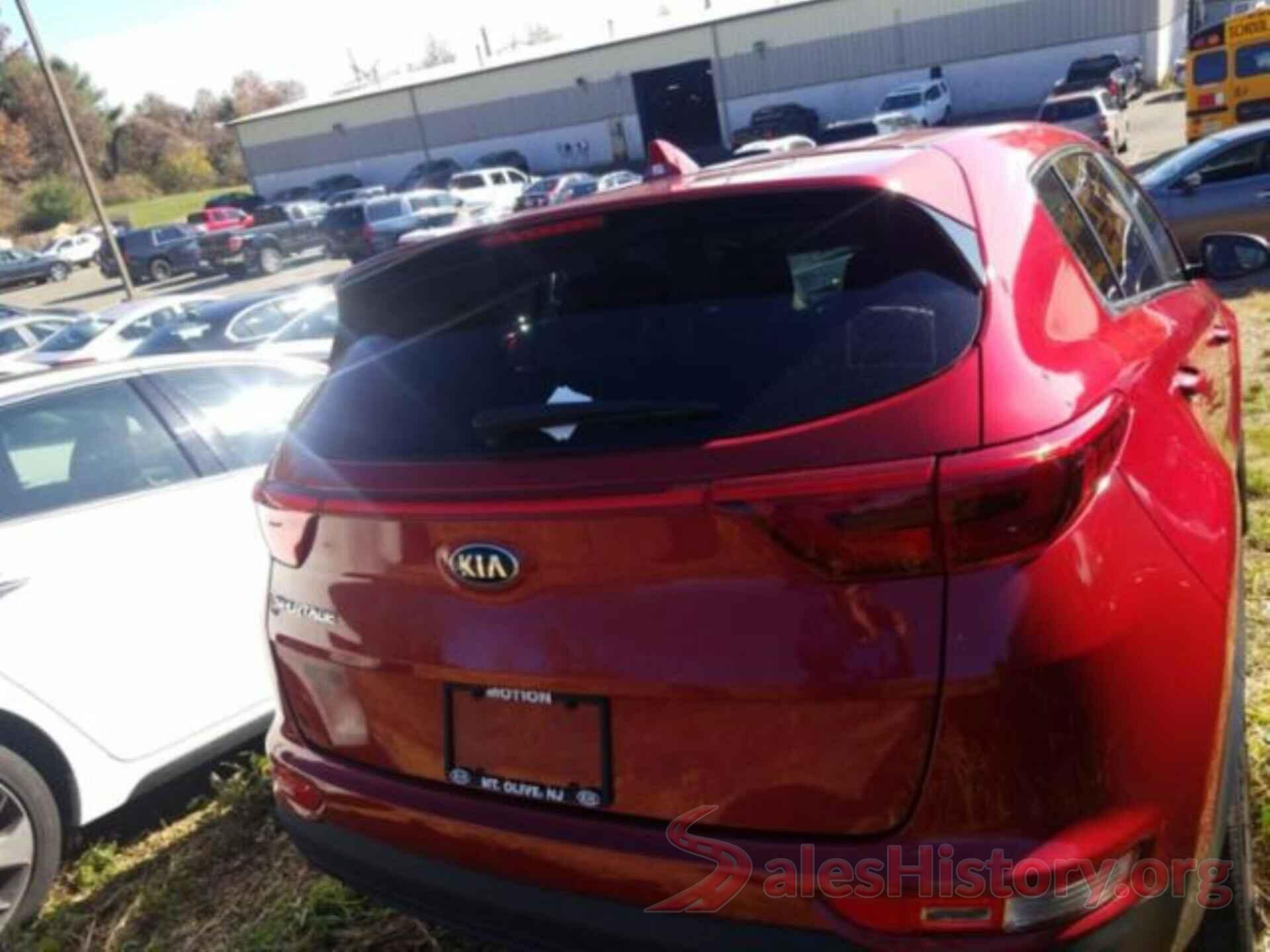 KNDPMCAC0J7367874 2018 KIA SPORTAGE