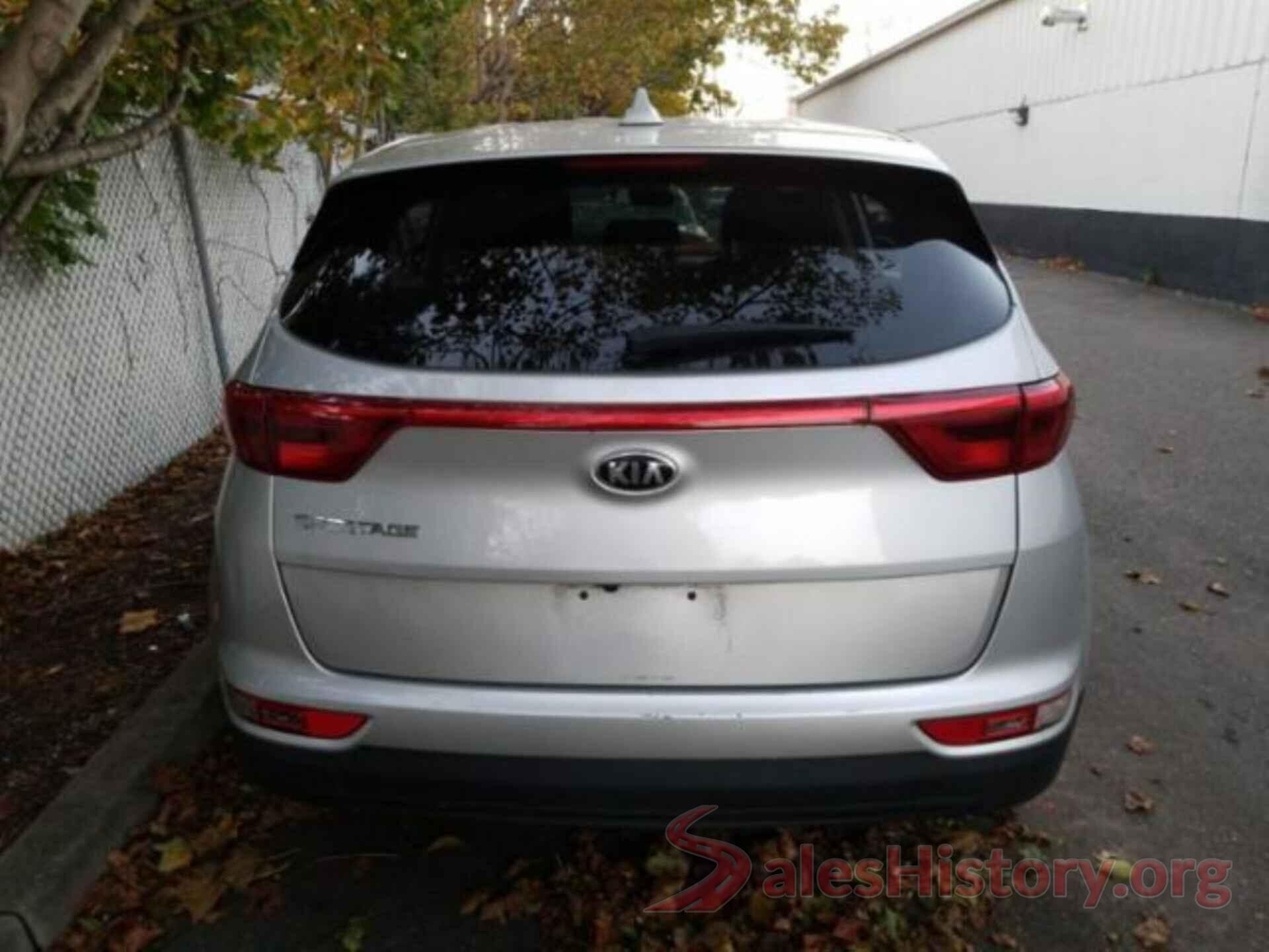 KNDPMCAC9J7368490 2018 KIA SPORTAGE