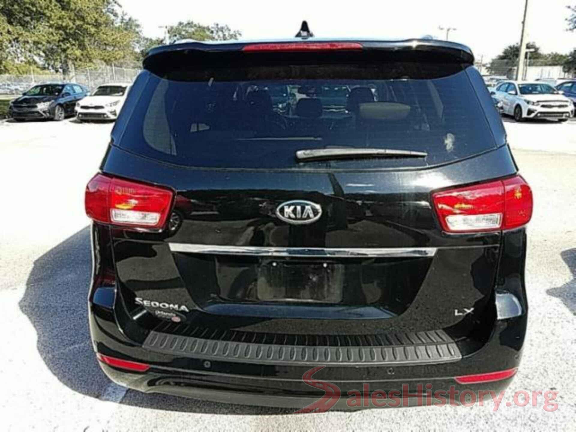 KNDMB5C14H6327927 2017 KIA SEDONA