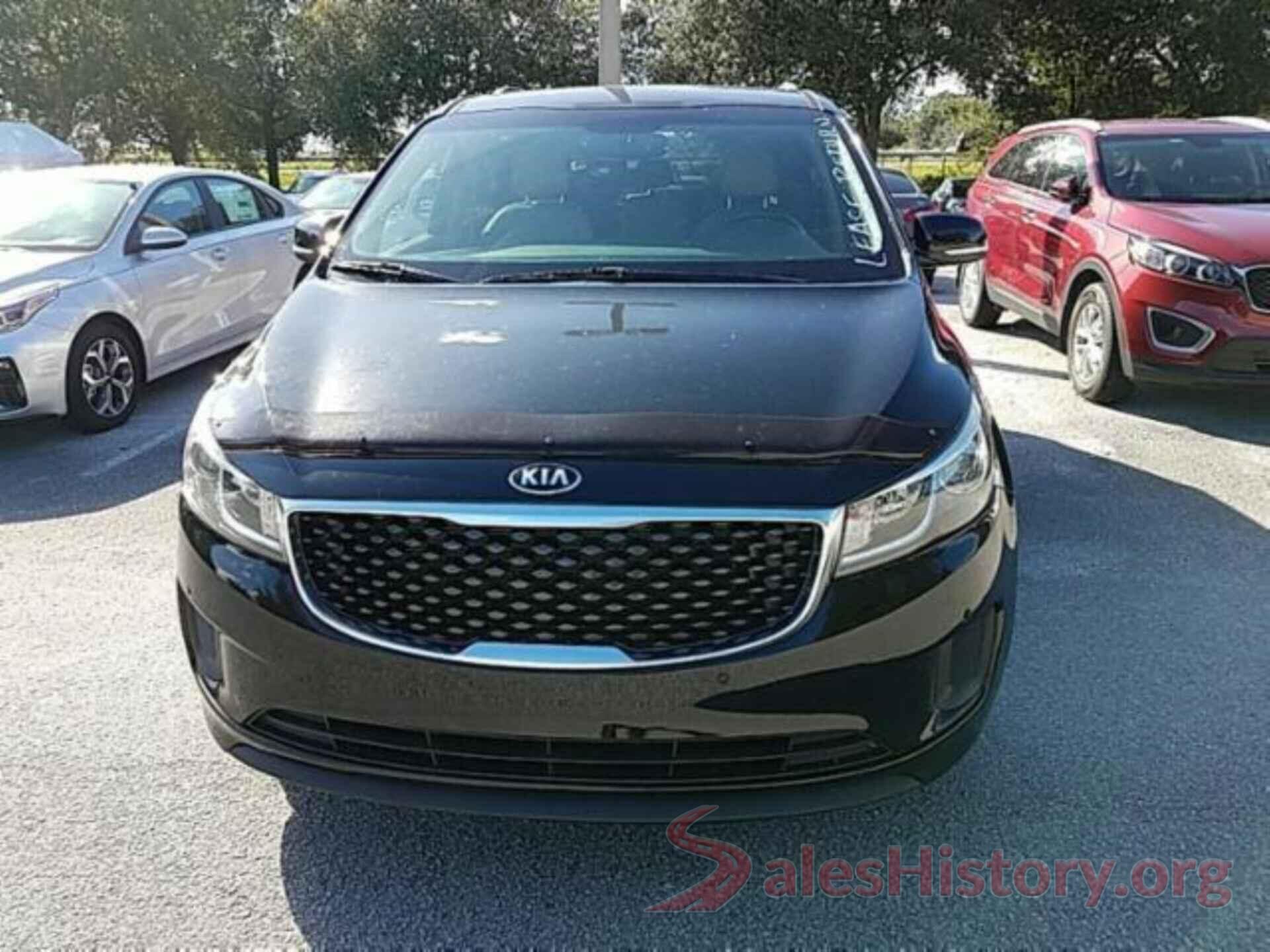 KNDMB5C14H6327927 2017 KIA SEDONA