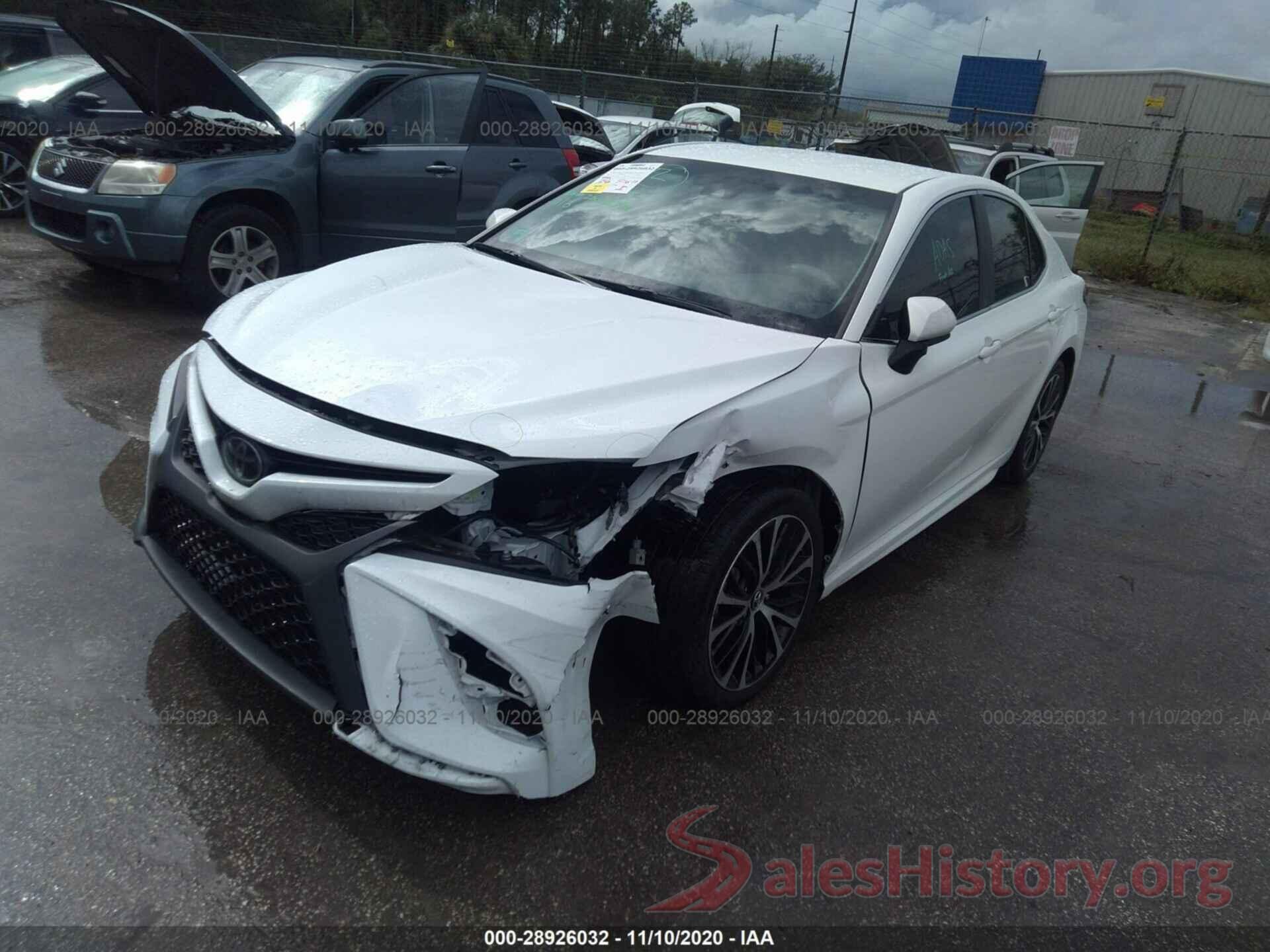 4T1B11HK6JU143736 2018 TOYOTA CAMRY