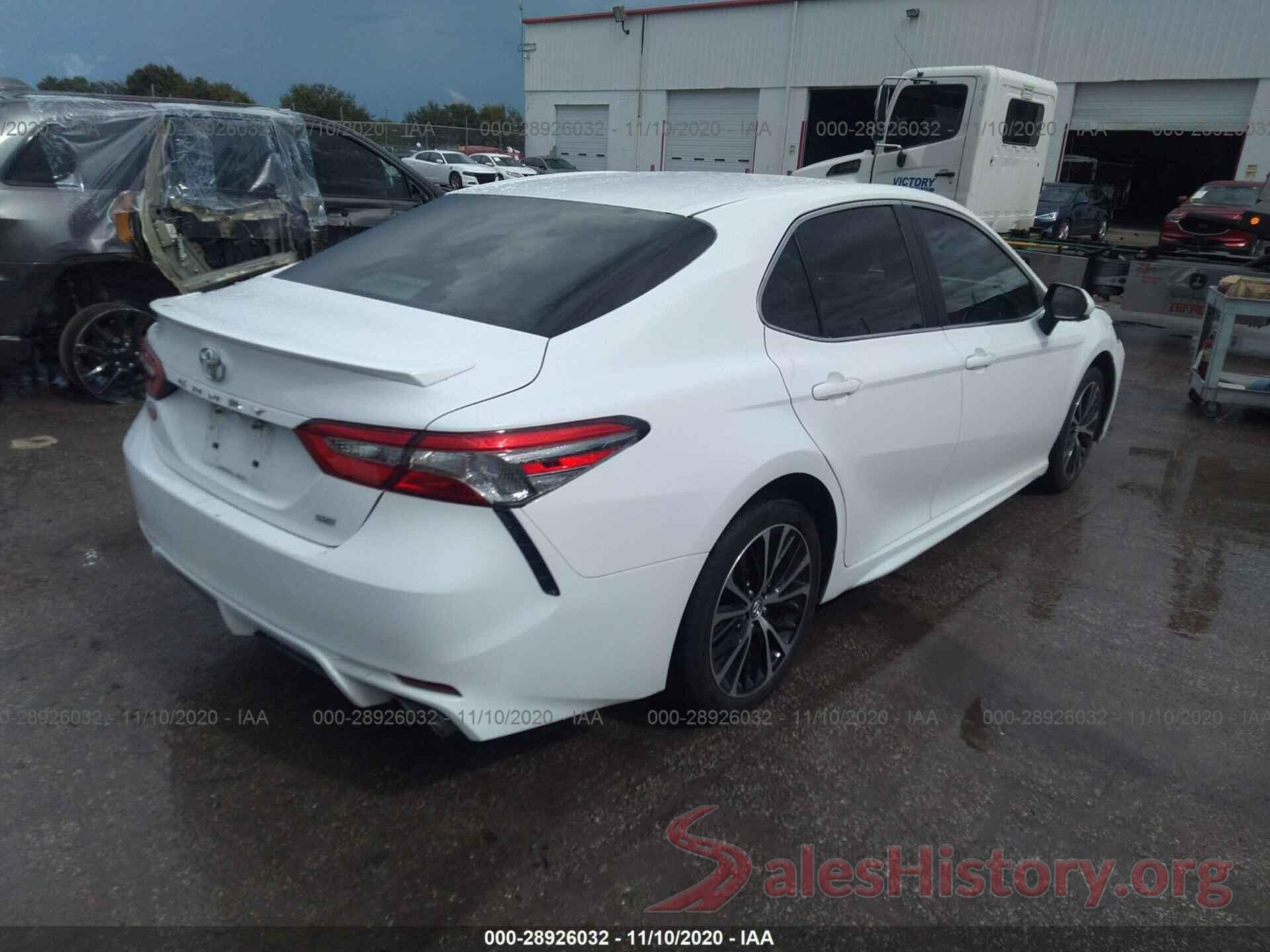 4T1B11HK6JU143736 2018 TOYOTA CAMRY