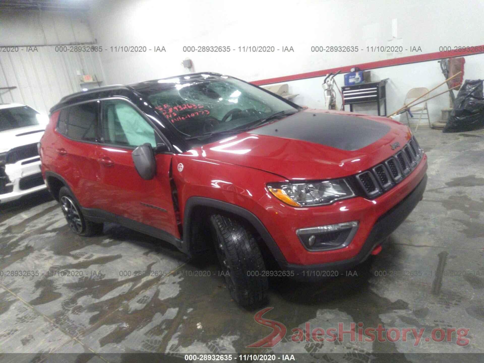 3C4NJDDB3JT499791 2018 JEEP COMPASS