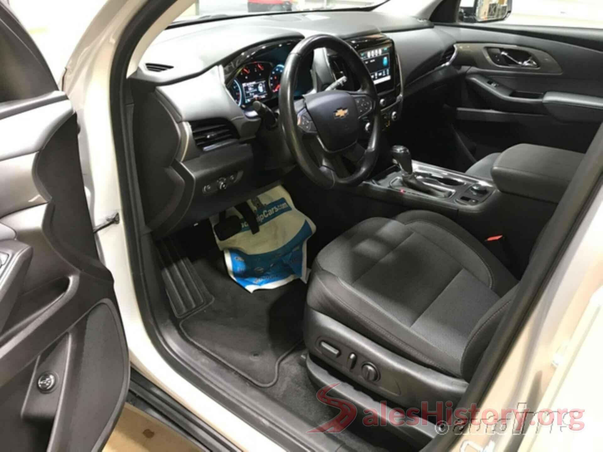 1GNERGKW2KJ235798 2019 CHEVROLET TRAVERSE