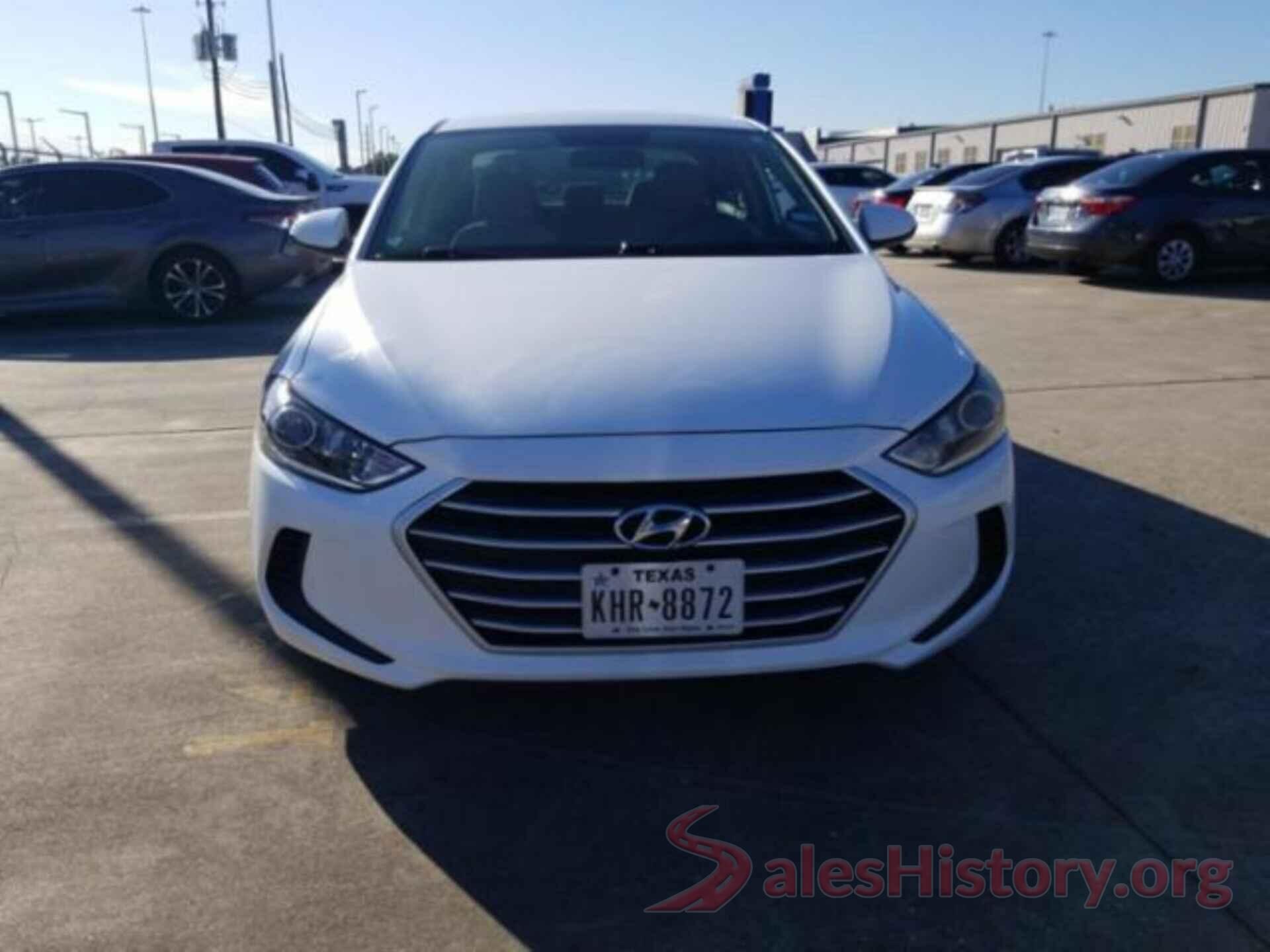 5NPD74LF8JH263054 2018 HYUNDAI ELANTRA