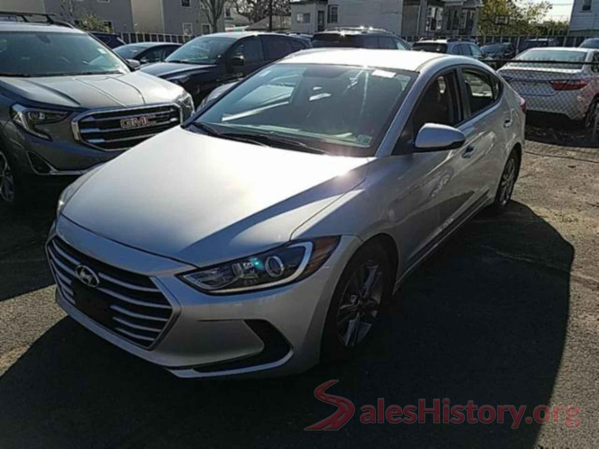 5NPD84LF6JH226548 2018 HYUNDAI ELANTRA