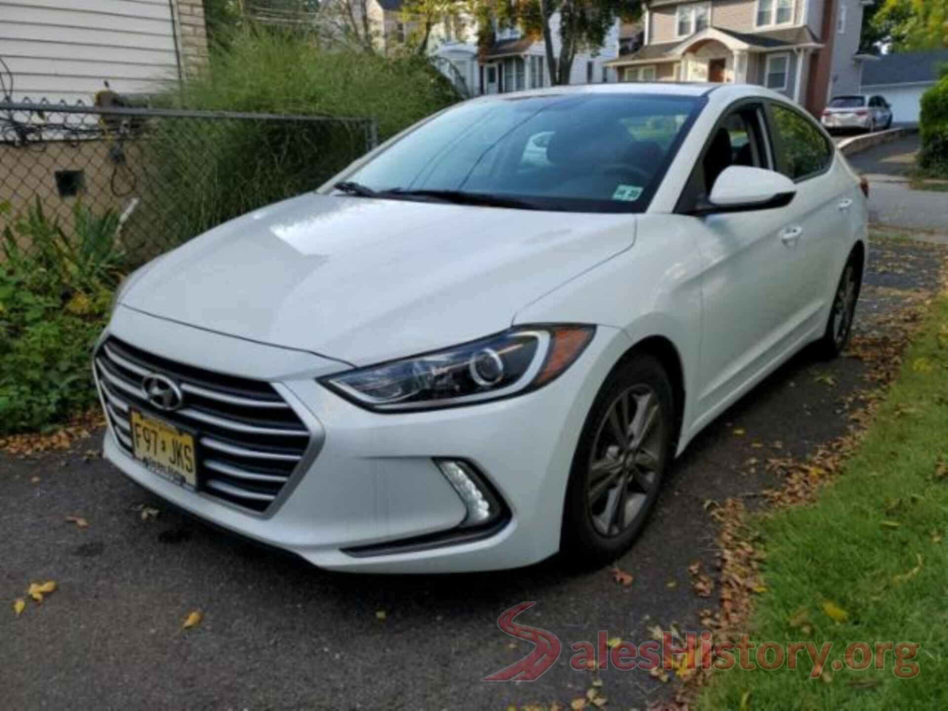 5NPD84LF9JH233221 2018 HYUNDAI ELANTRA