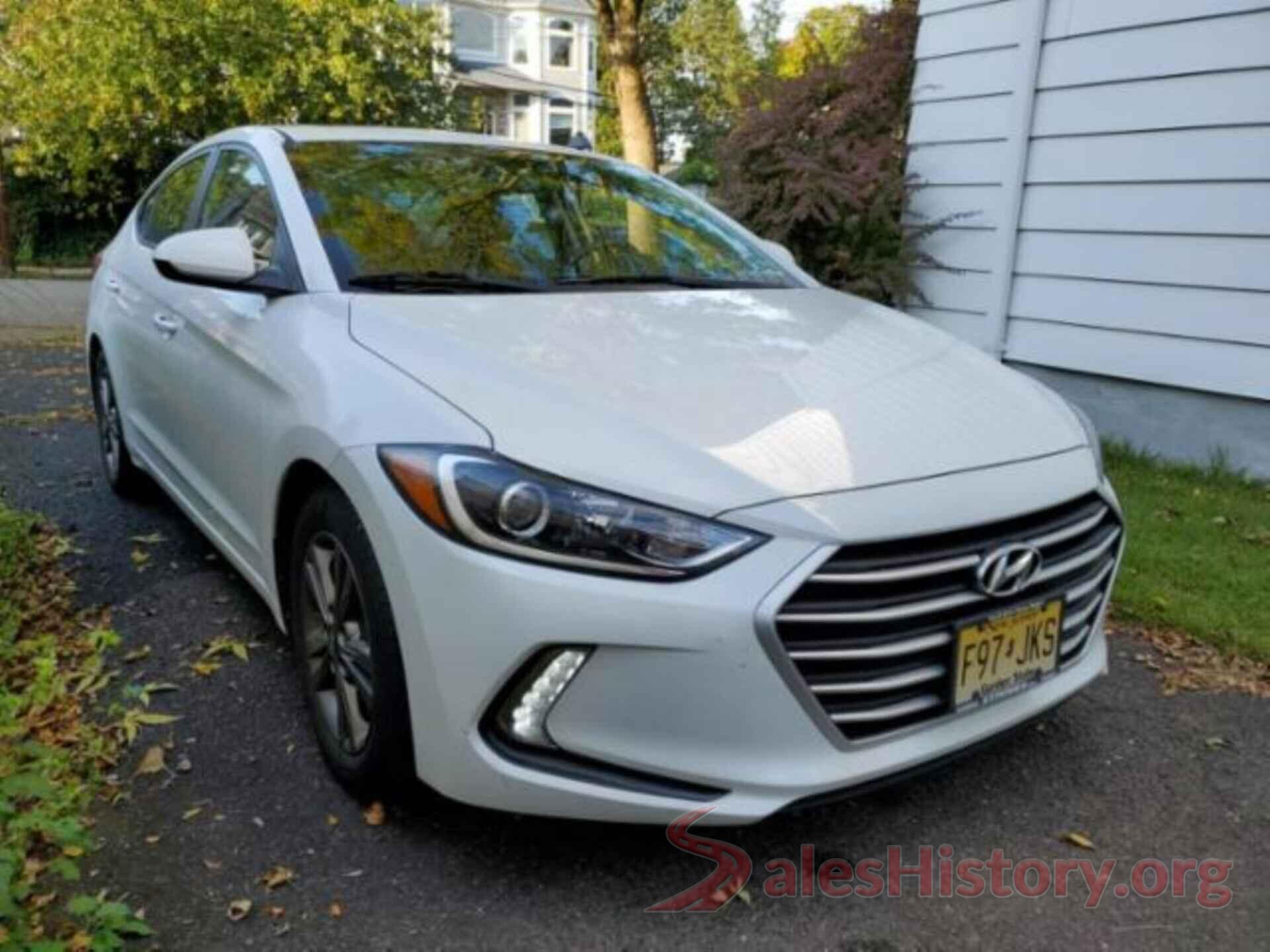 5NPD84LF9JH233221 2018 HYUNDAI ELANTRA