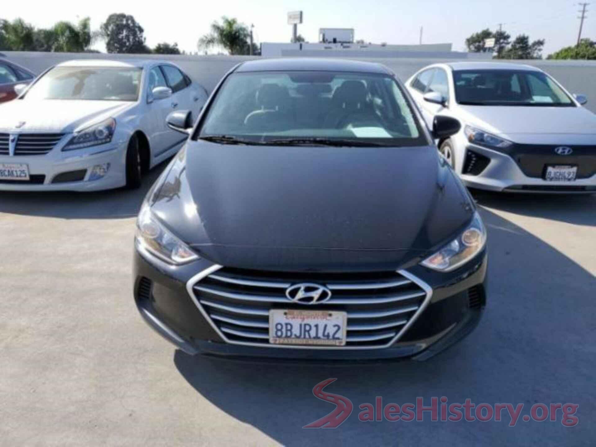 5NPD74LF3JH273393 2018 HYUNDAI ELANTRA