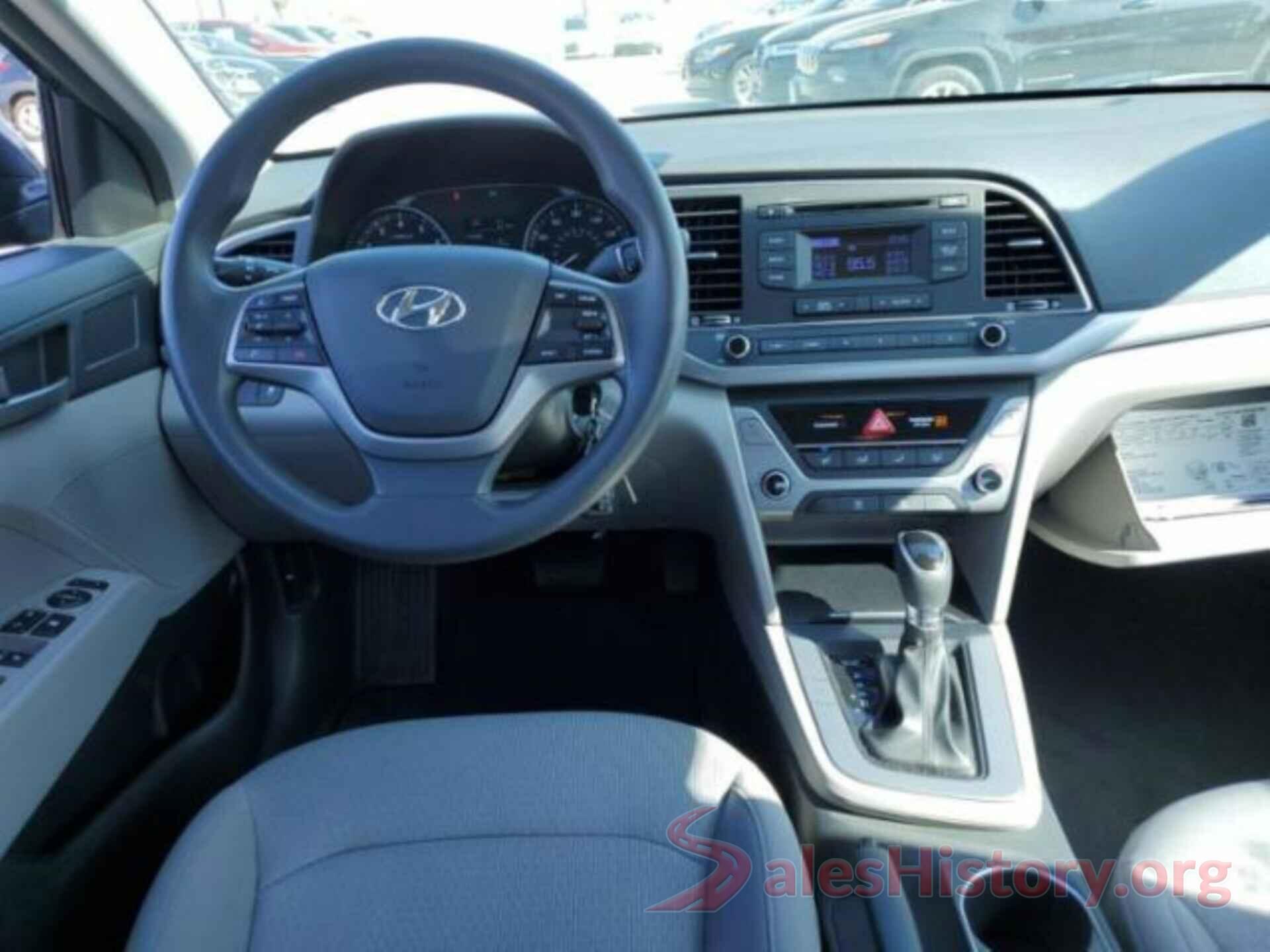 5NPD74LF3JH273393 2018 HYUNDAI ELANTRA