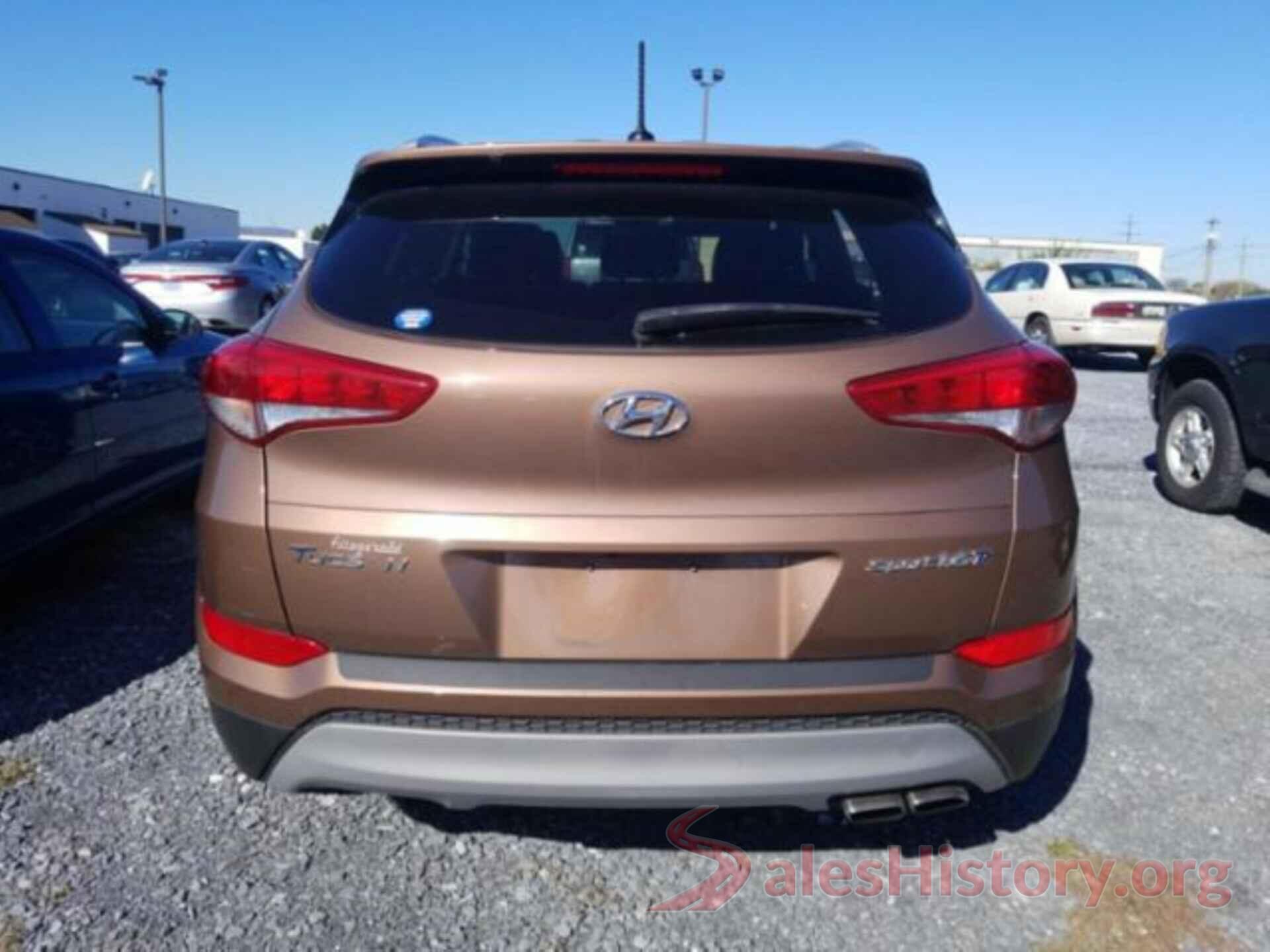 KM8J33A20HU419785 2017 HYUNDAI TUCSON