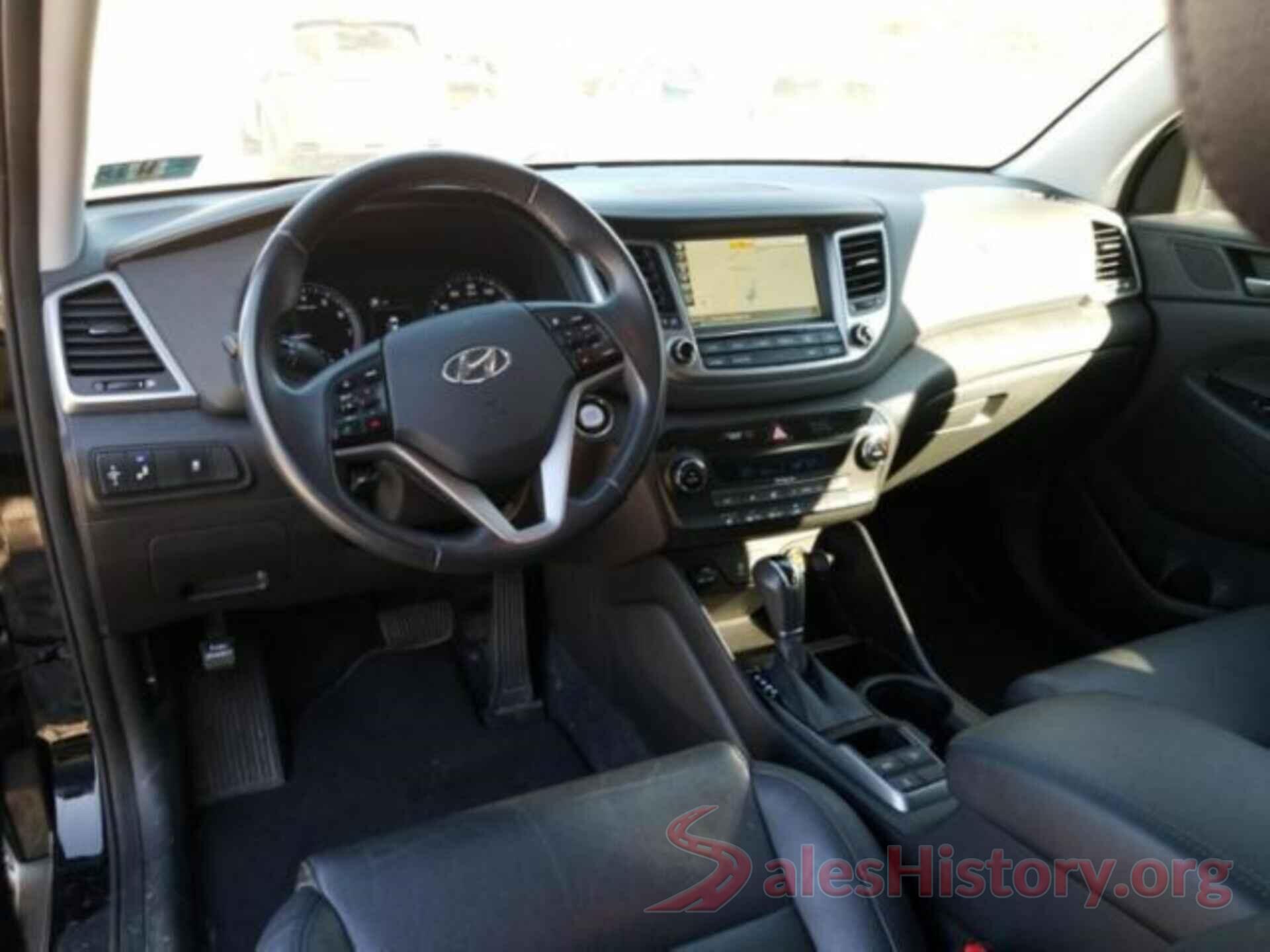 KM8J3CA41HU589560 2017 HYUNDAI TUCSON