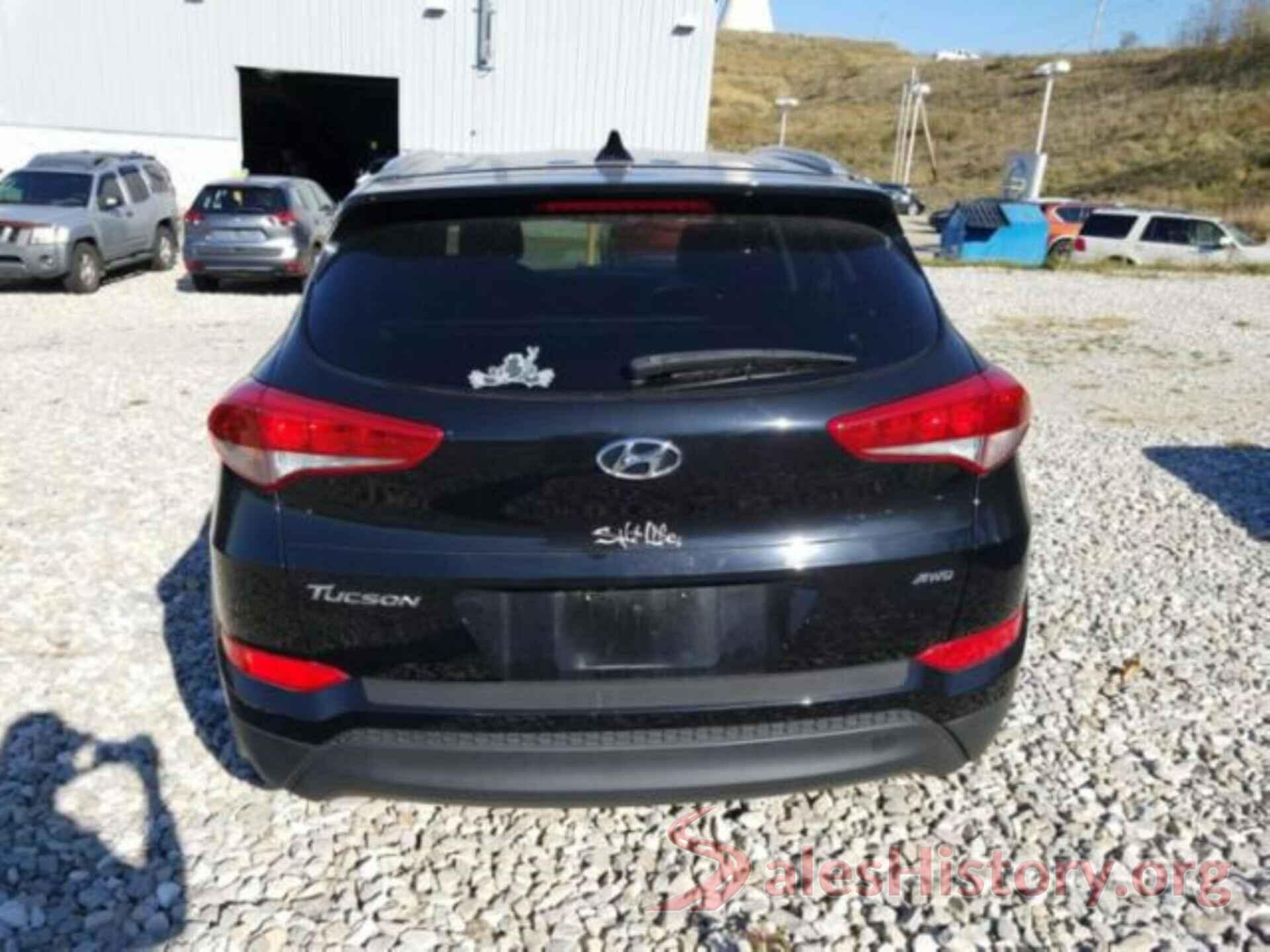 KM8J3CA41HU589560 2017 HYUNDAI TUCSON