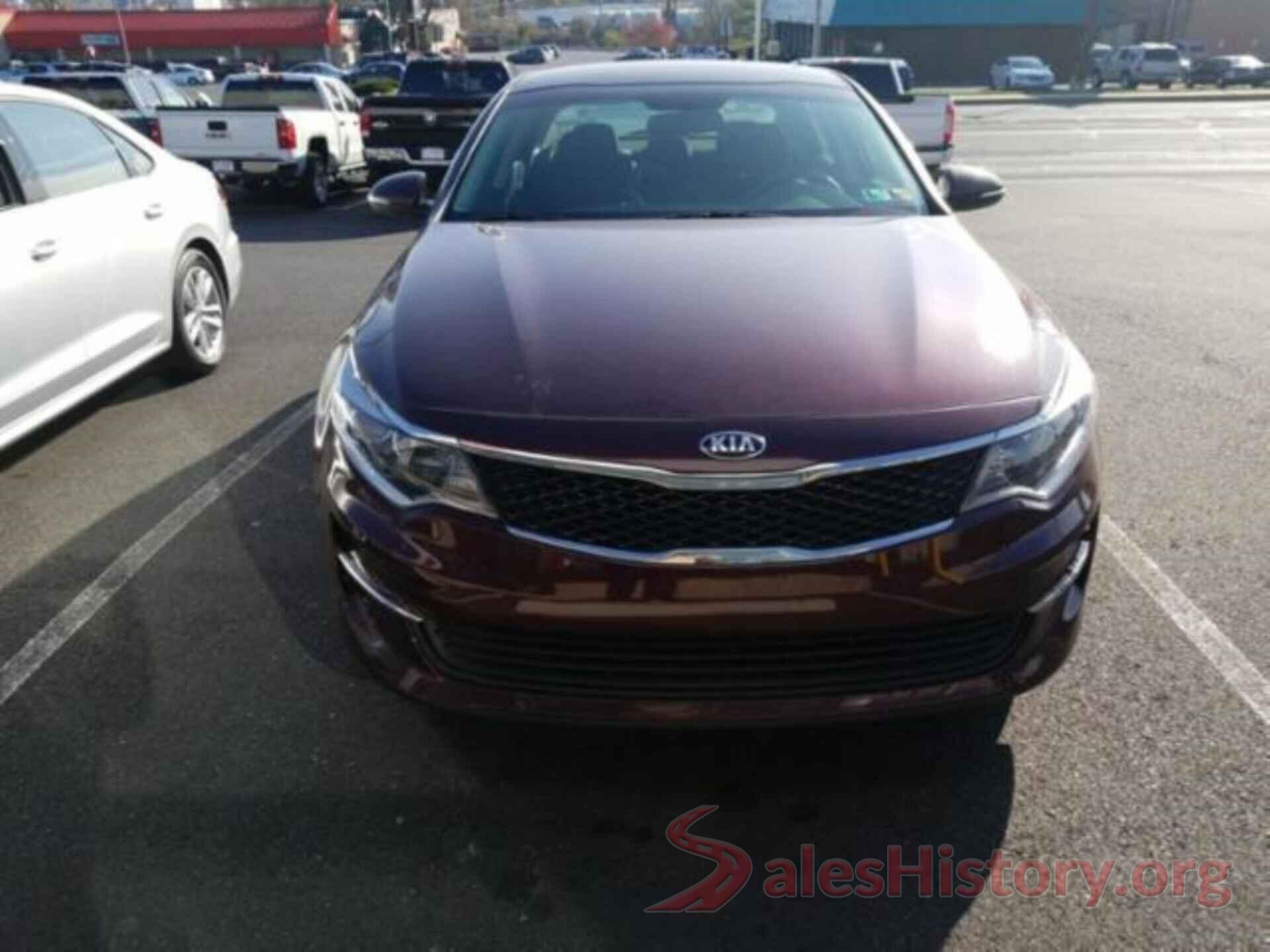 5XXGT4L3XJG195690 2018 KIA OPTIMA