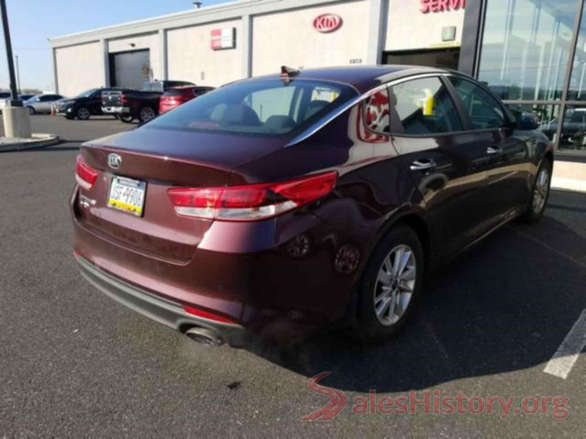 5XXGT4L3XJG195690 2018 KIA OPTIMA