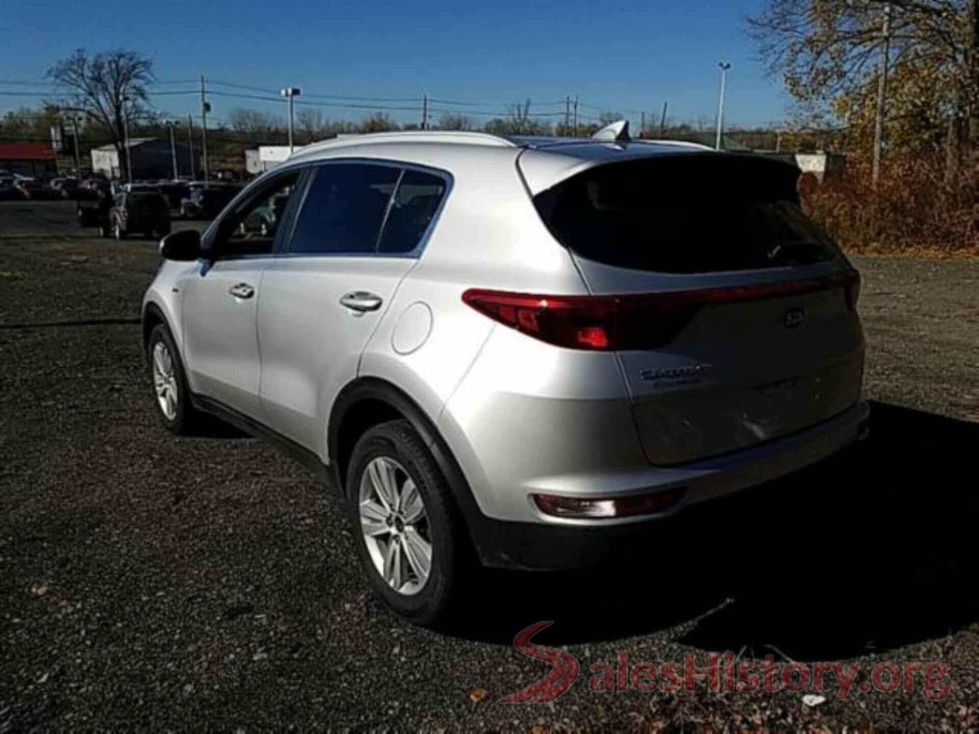 KNDPMCAC0J7393715 2018 KIA SPORTAGE