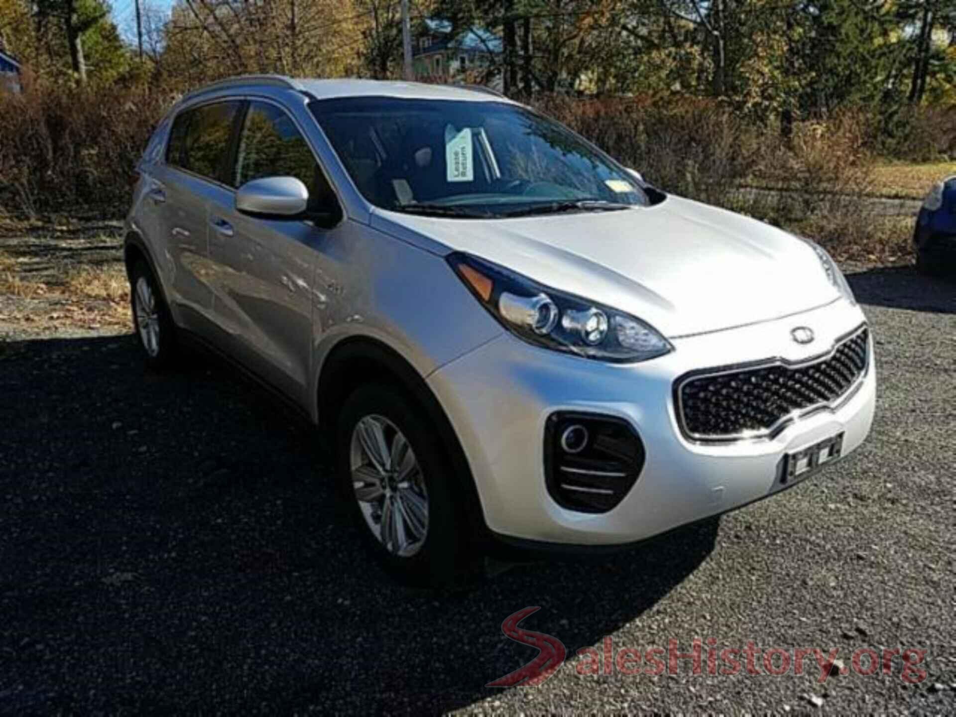 KNDPMCAC0J7393715 2018 KIA SPORTAGE