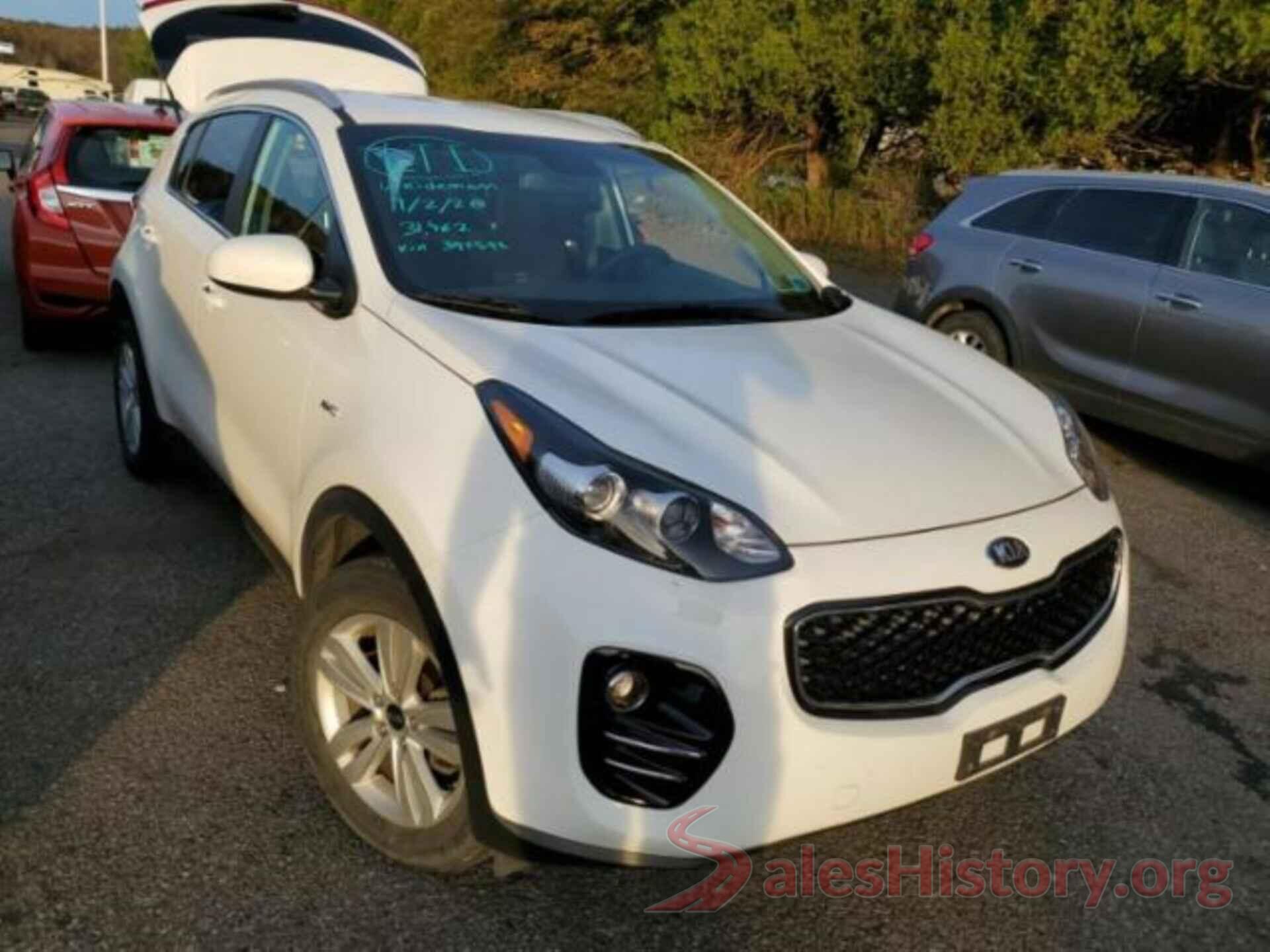 KNDPMCAC2J7395952 2018 KIA SPORTAGE