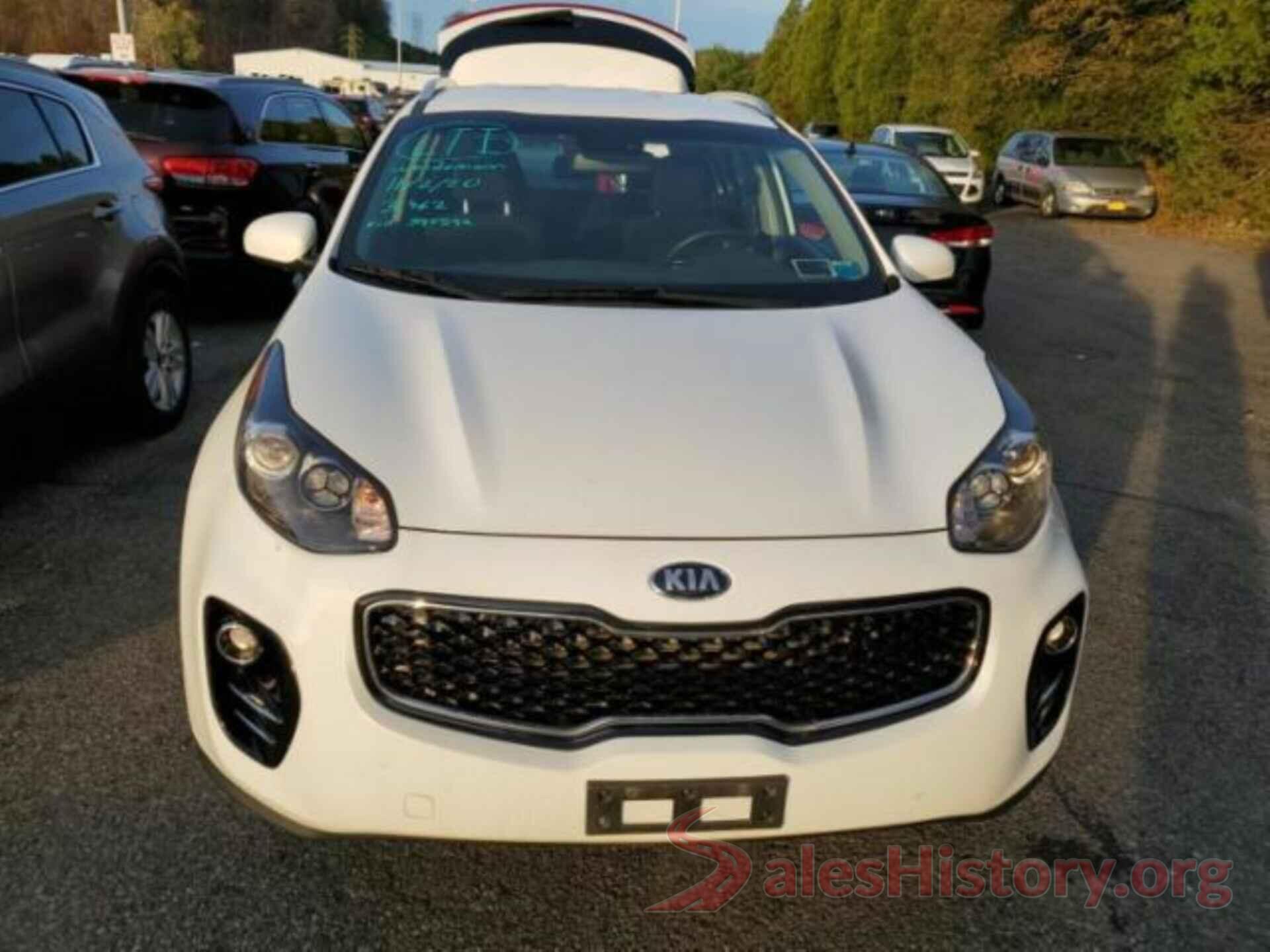 KNDPMCAC2J7395952 2018 KIA SPORTAGE