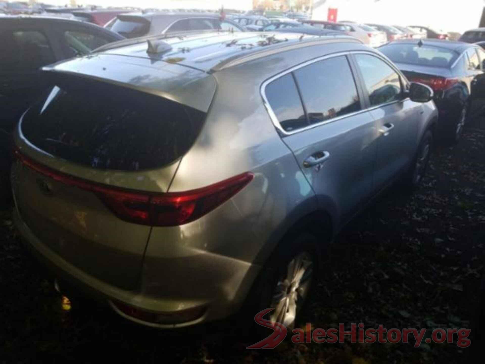 KNDPMCAC4J7414212 2018 KIA SPORTAGE