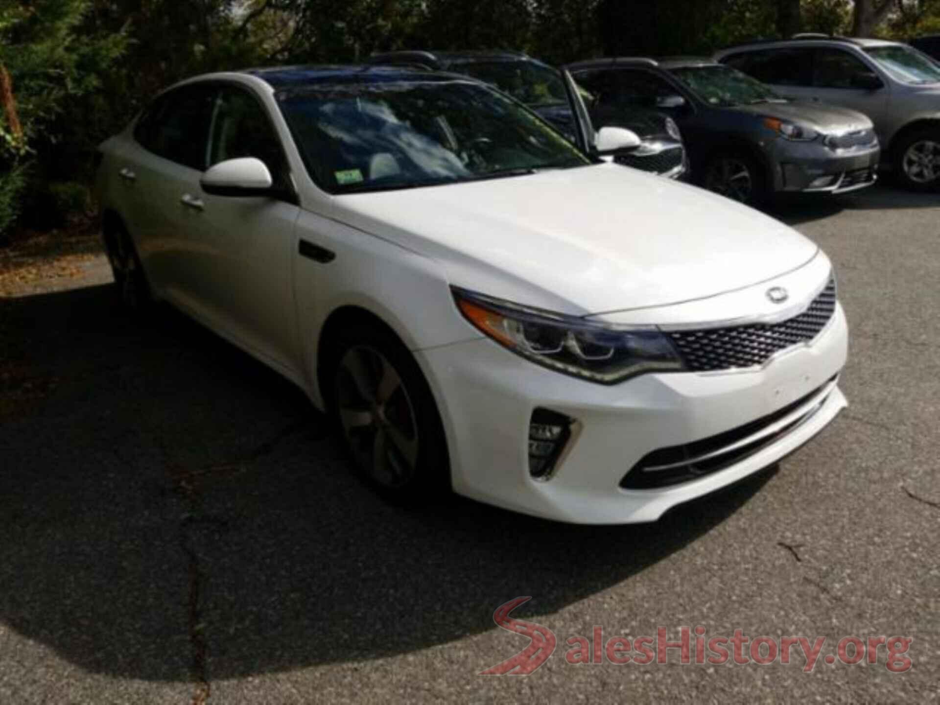 5XXGW4L26JG206666 2018 KIA OPTIMA