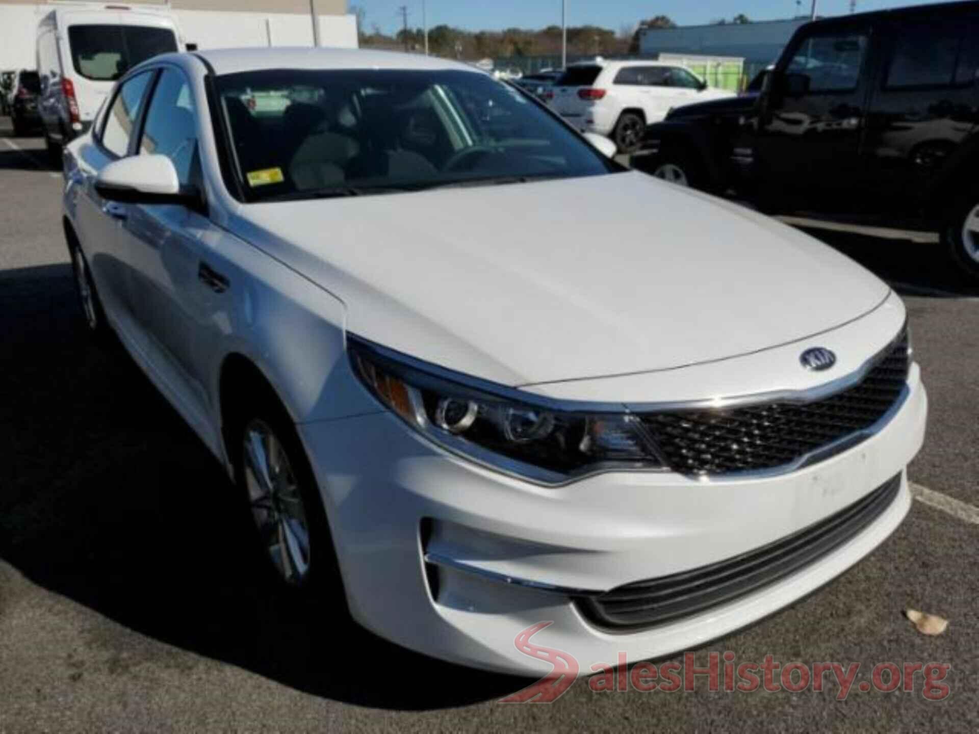 5XXGT4L32JG205886 2018 KIA OPTIMA