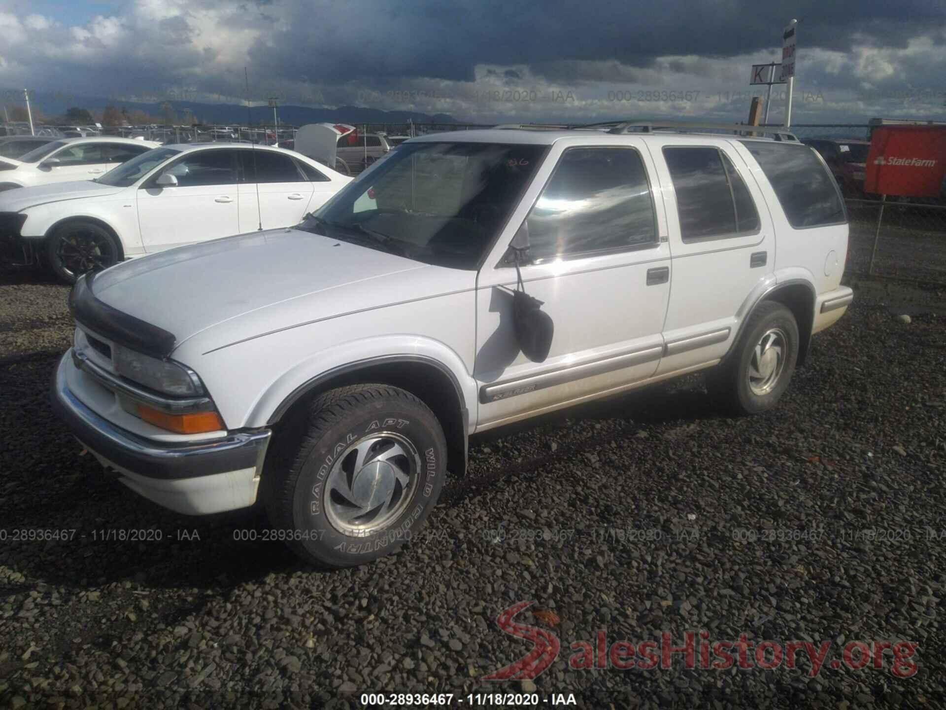 1GNDT13W1W2265920 1998 CHEVROLET BLAZER