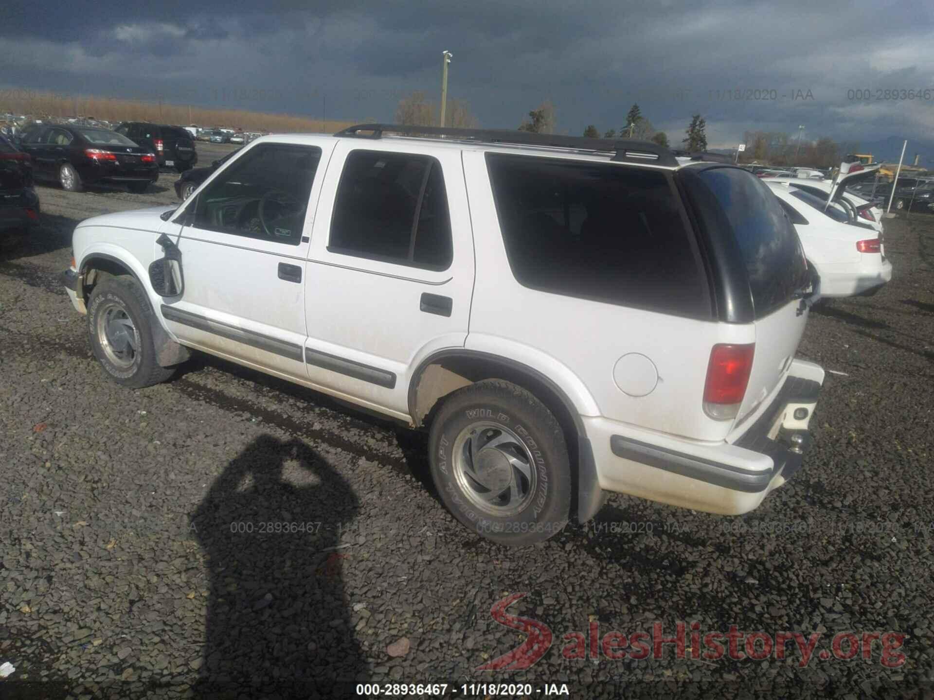 1GNDT13W1W2265920 1998 CHEVROLET BLAZER