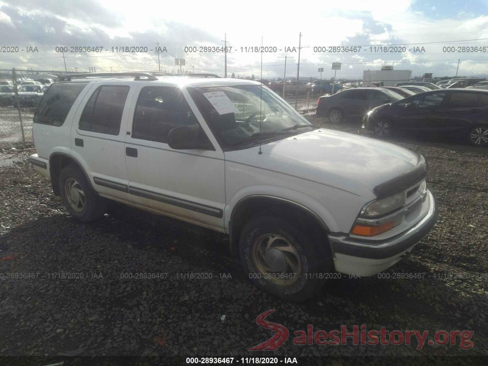 1GNDT13W1W2265920 1998 CHEVROLET BLAZER