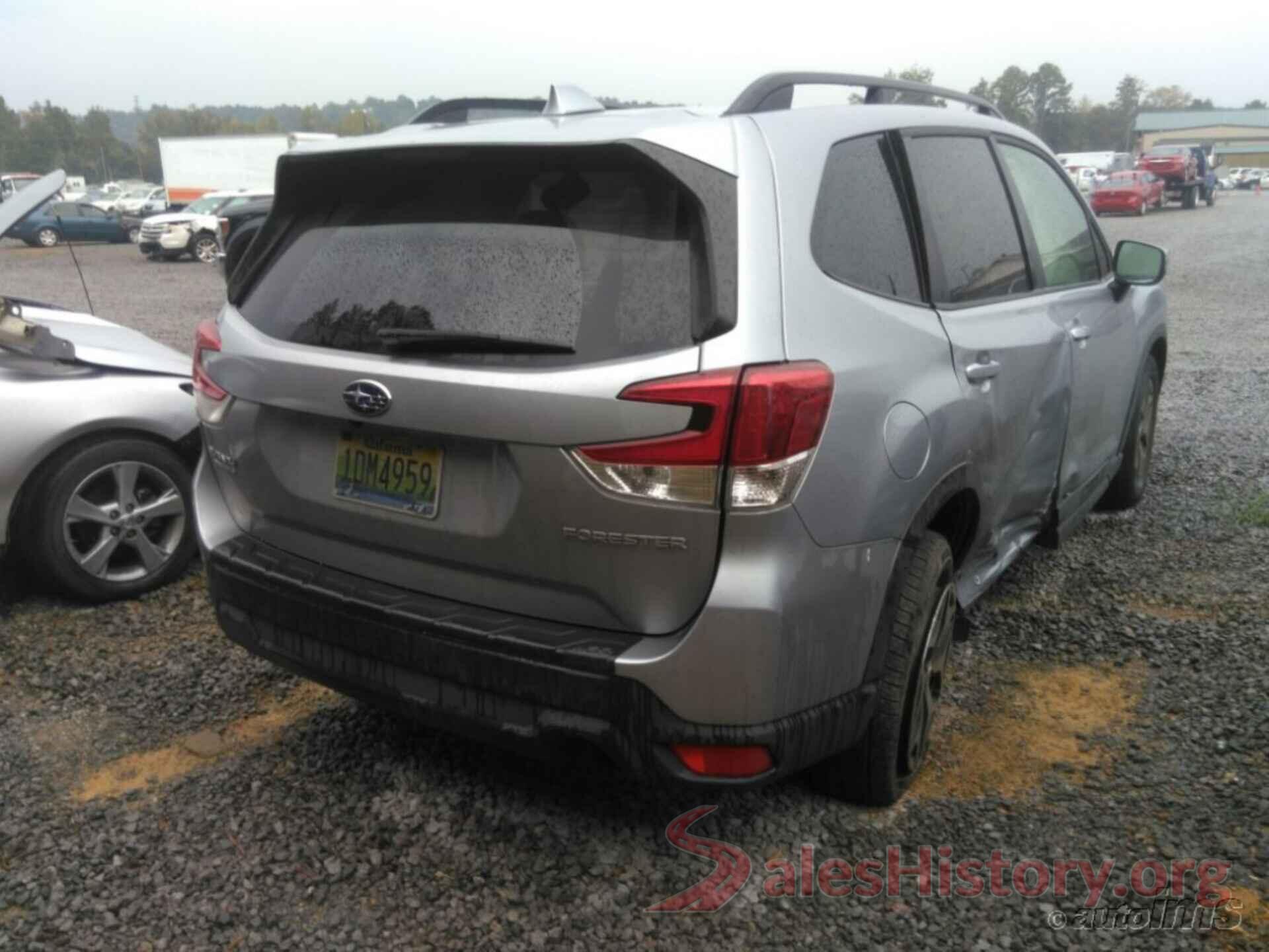 JF2SKAGC6KH565383 2019 SUBARU FORESTER