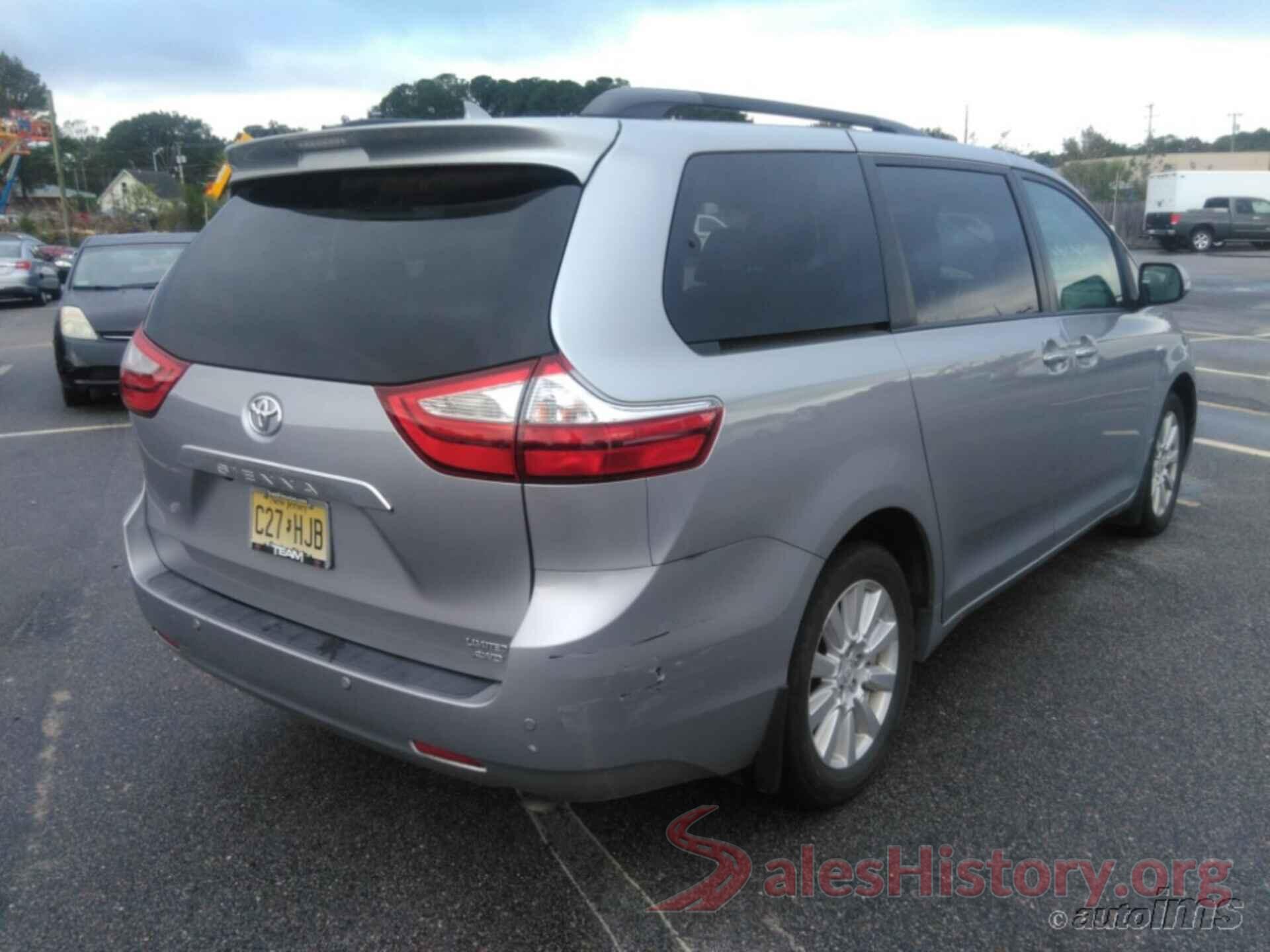 5TDDZ3DC9HS153644 2017 TOYOTA SIENNA