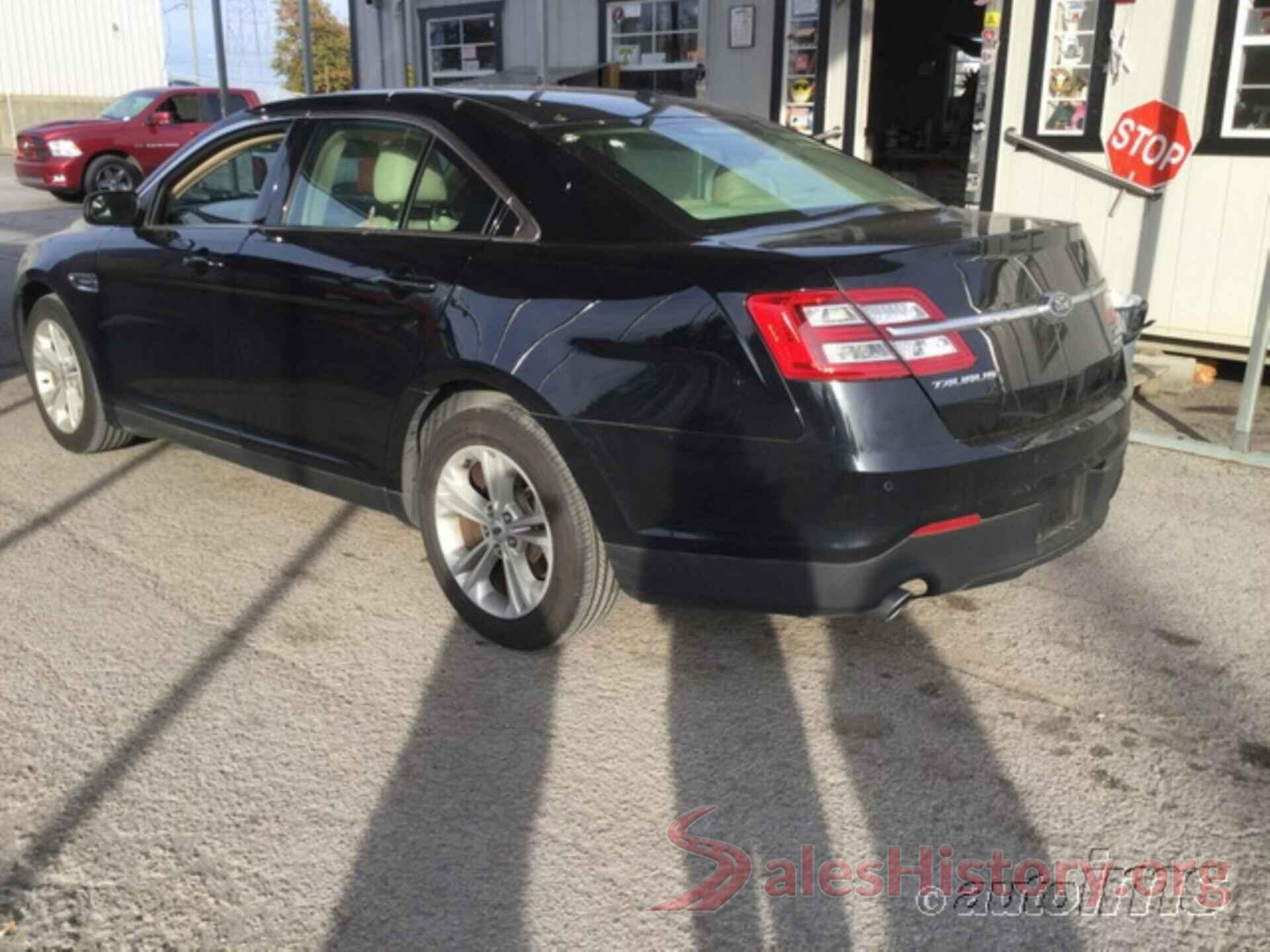 1FAHP2E85JG119184 2018 FORD TAURUS