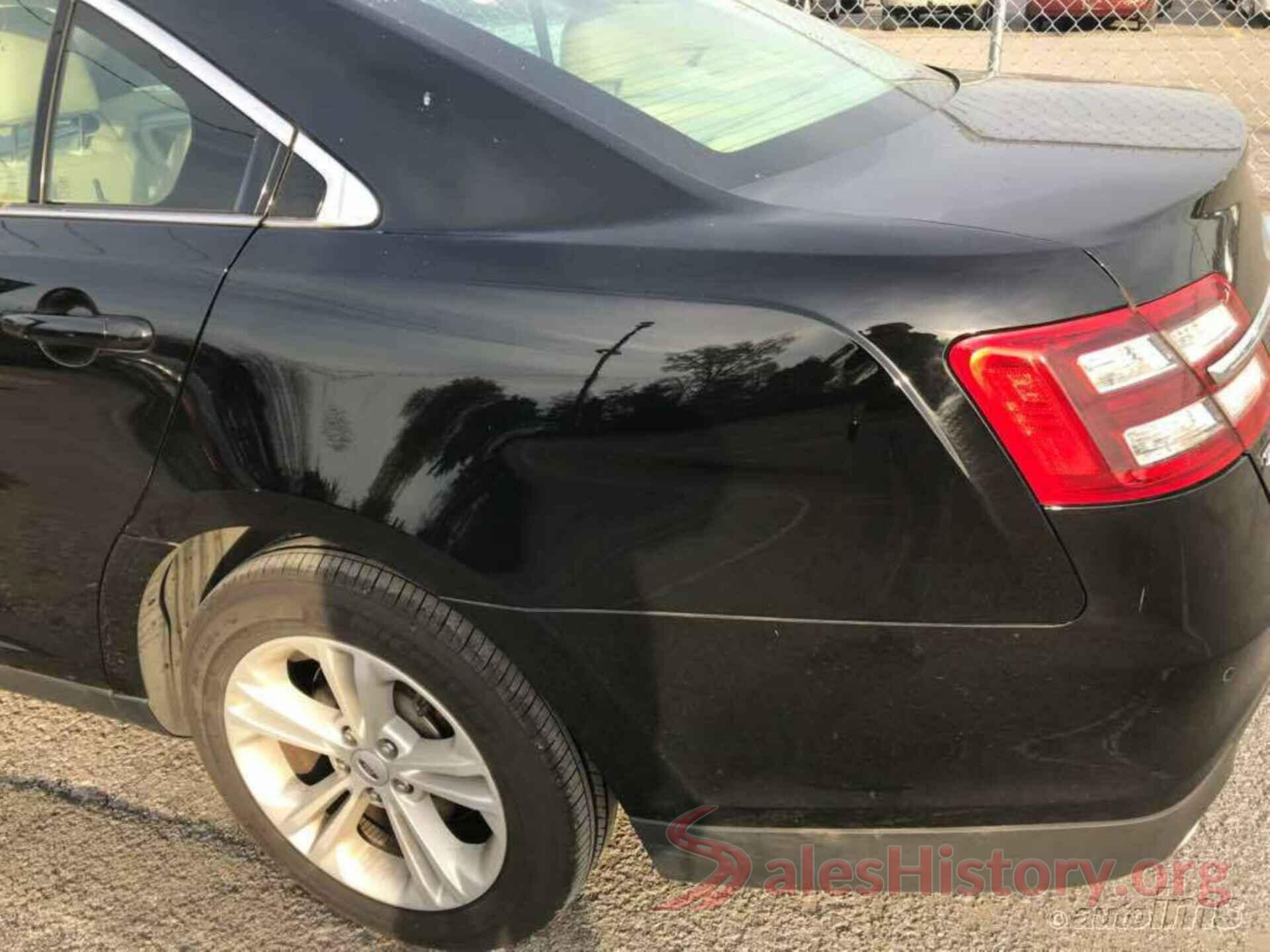 1FAHP2E85JG119184 2018 FORD TAURUS